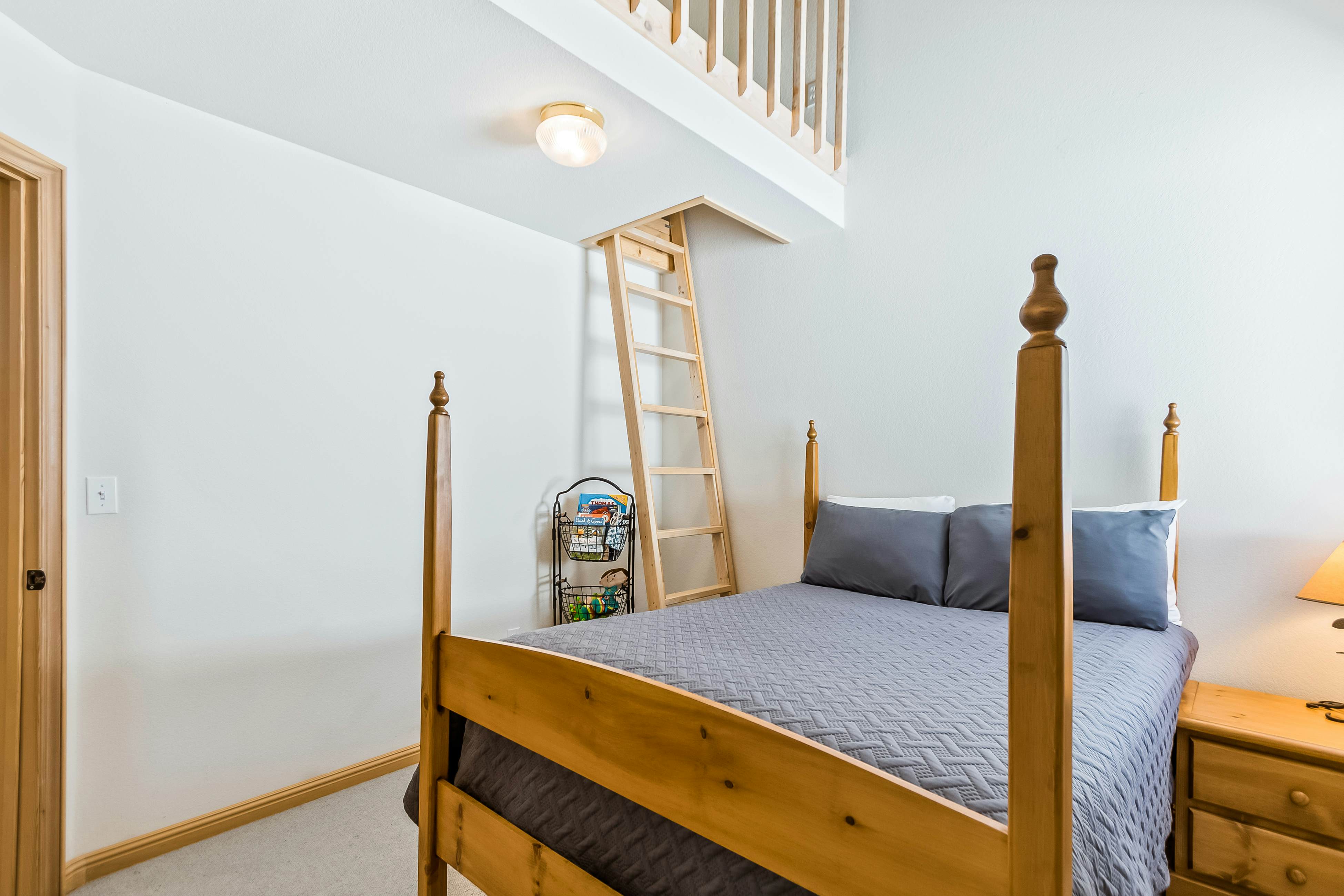 Schweitzer Ullr Retreat