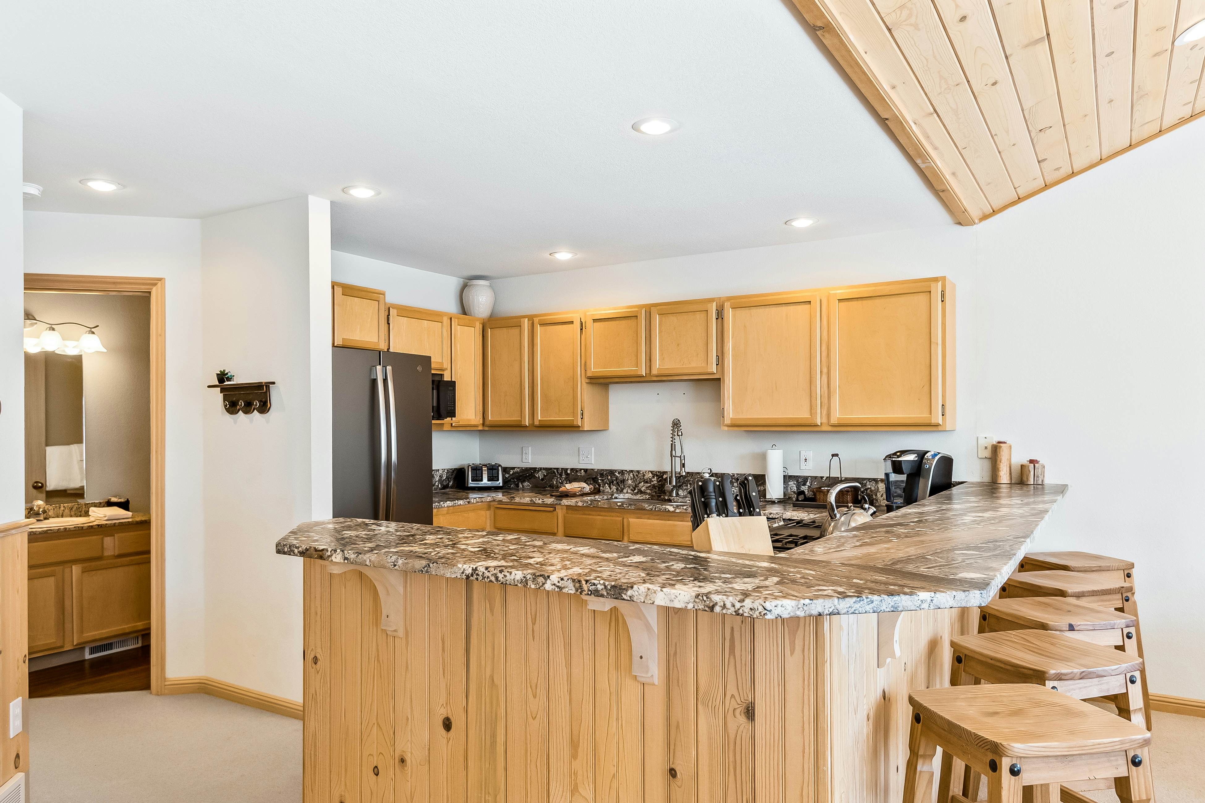 Schweitzer Ullr Retreat