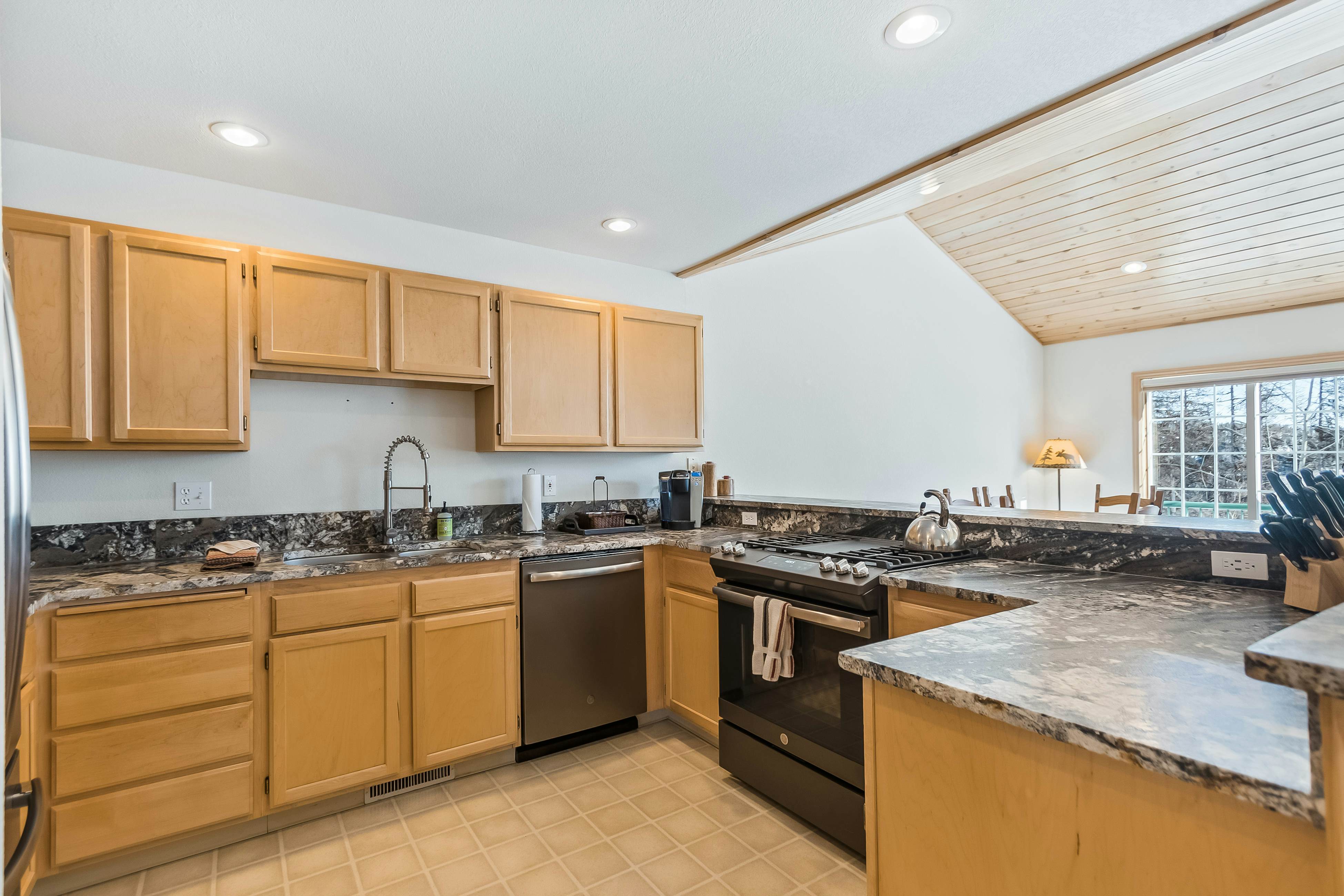 Schweitzer Ullr Retreat