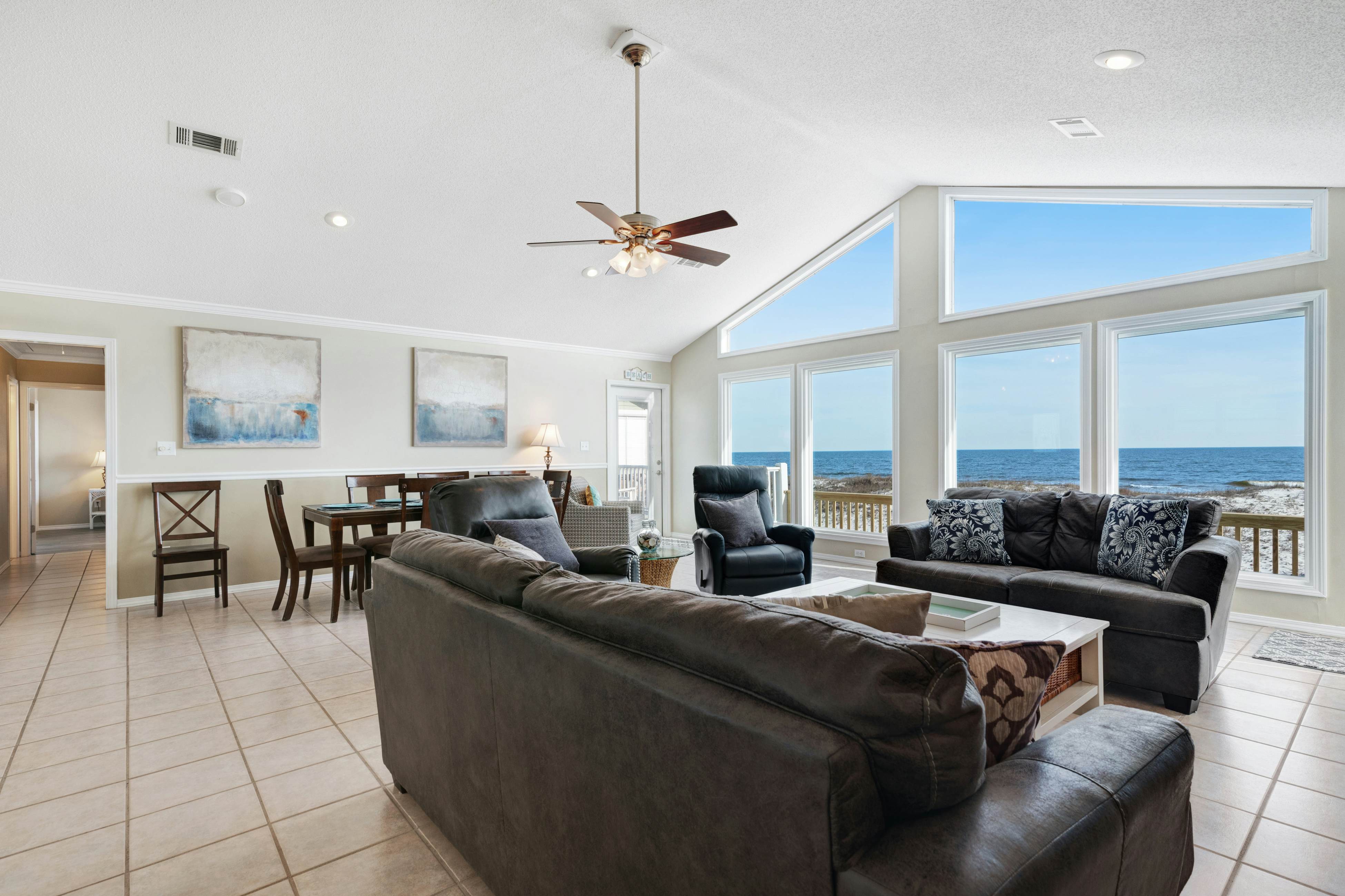 Paradise 4 BD Gulf Shores, AL Vacation Rental Vacasa