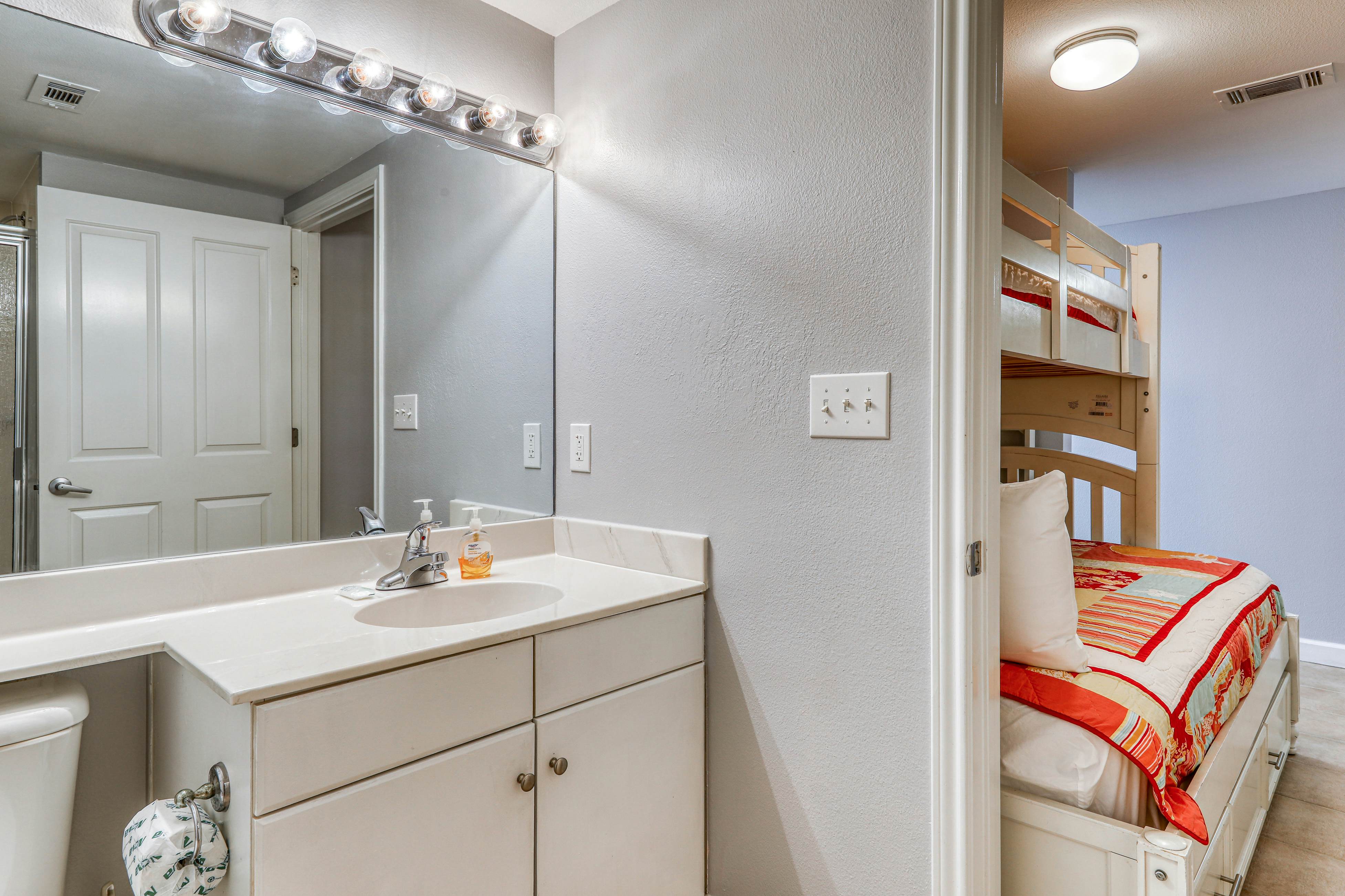 Shores of Panama 507