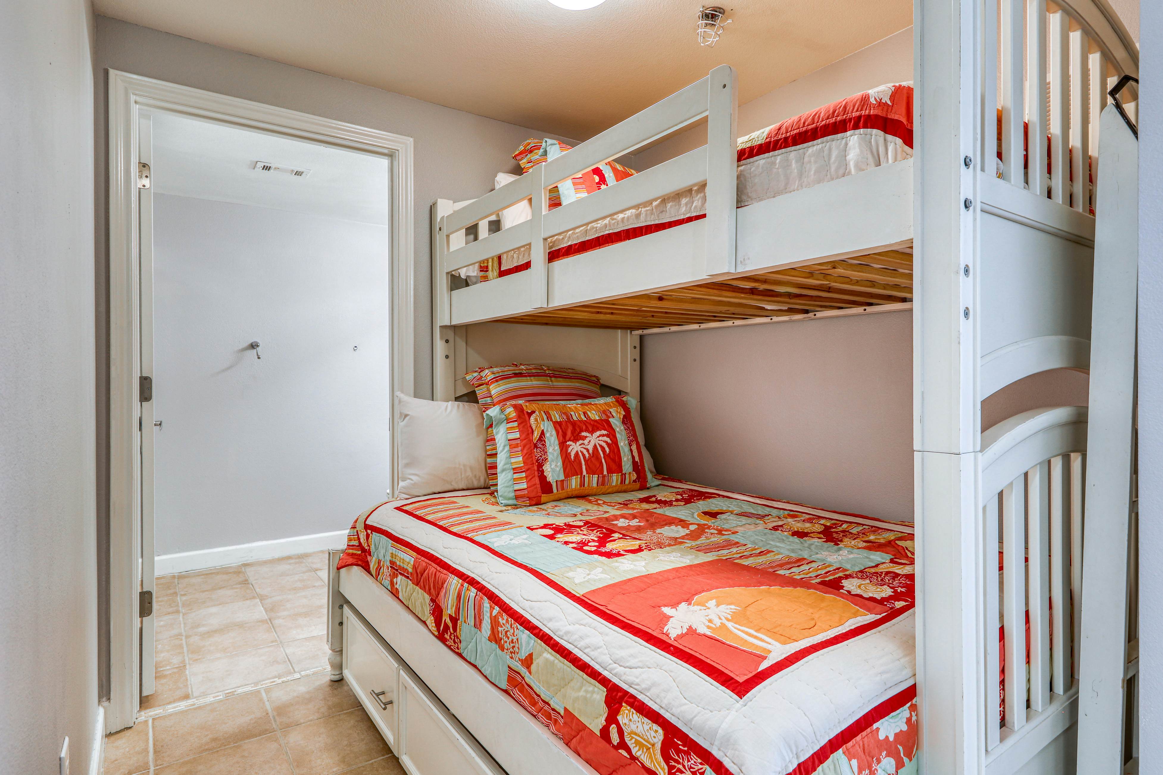 Shores of Panama 507