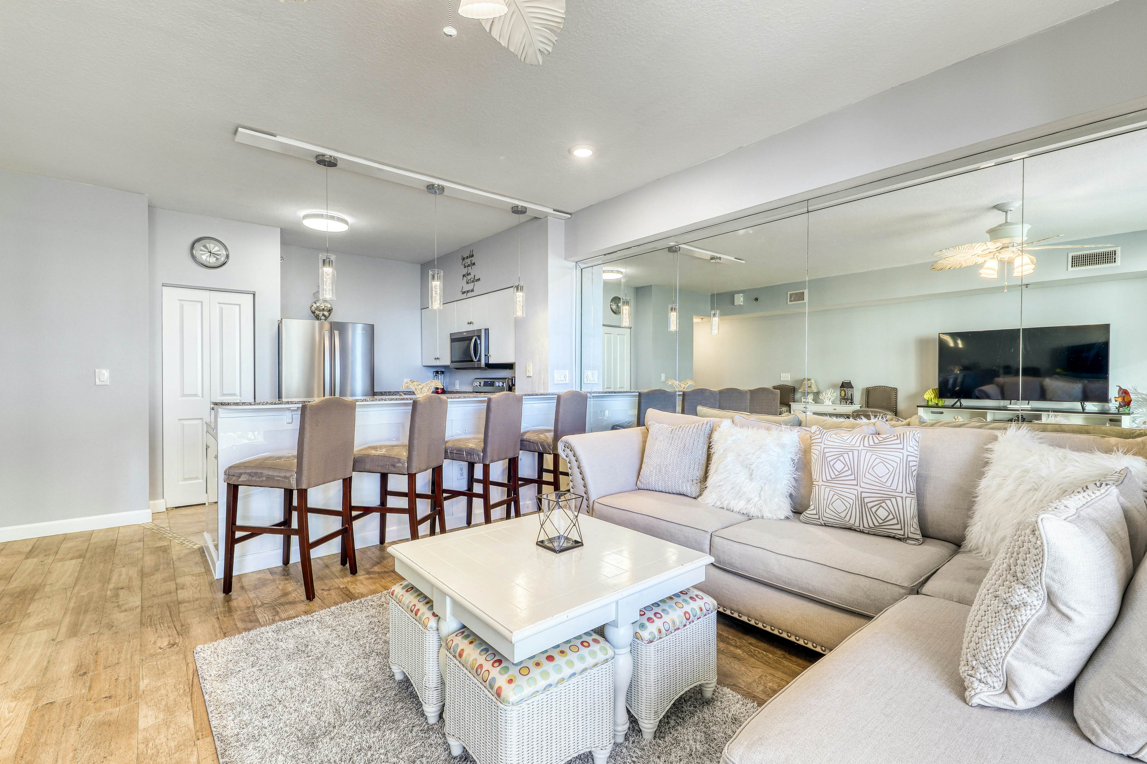 Shores of Panama 507