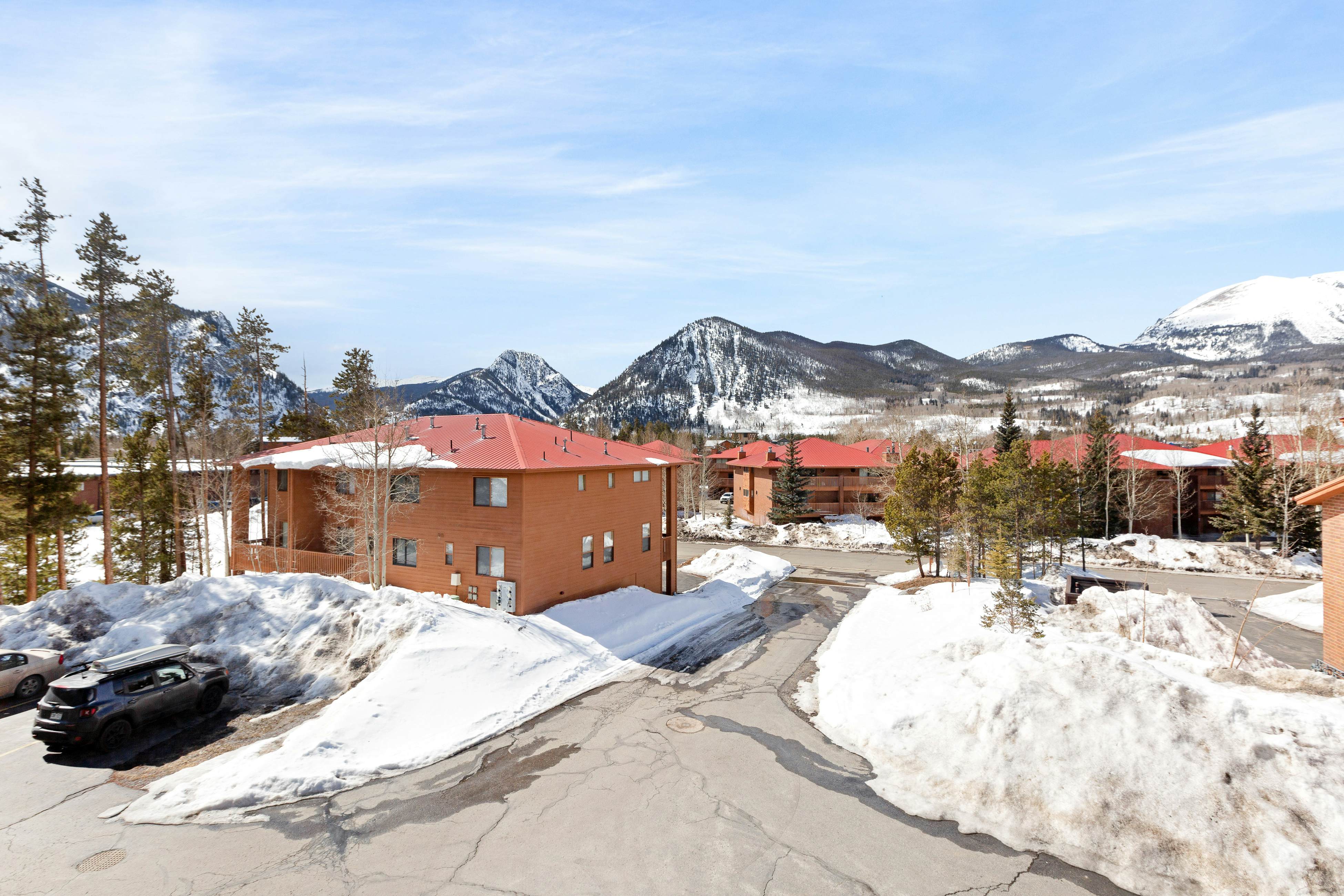 Lagoon 737C 2 BD Frisco, CO Vacation Rental Vacasa