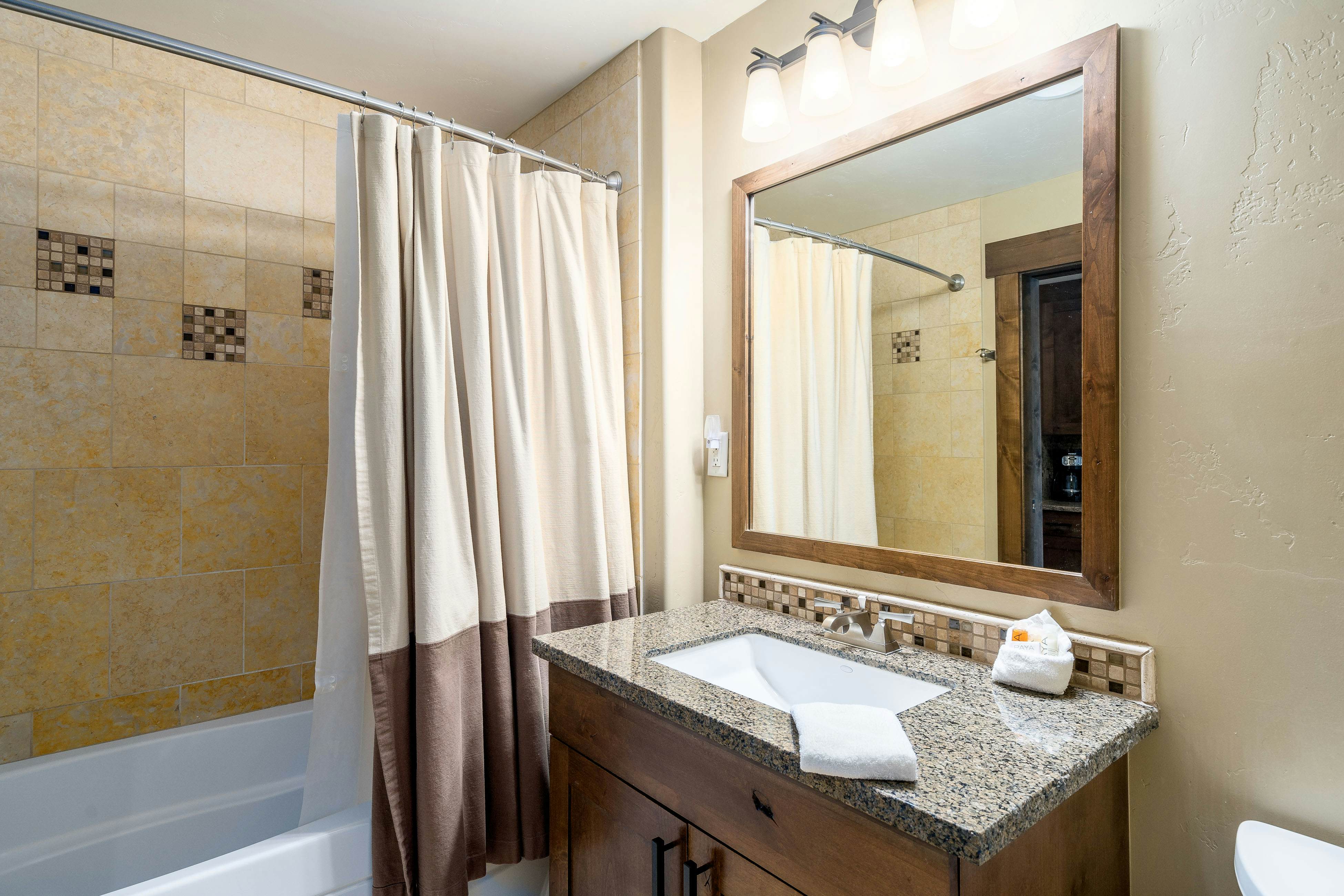 Trailhead Lodge 4108