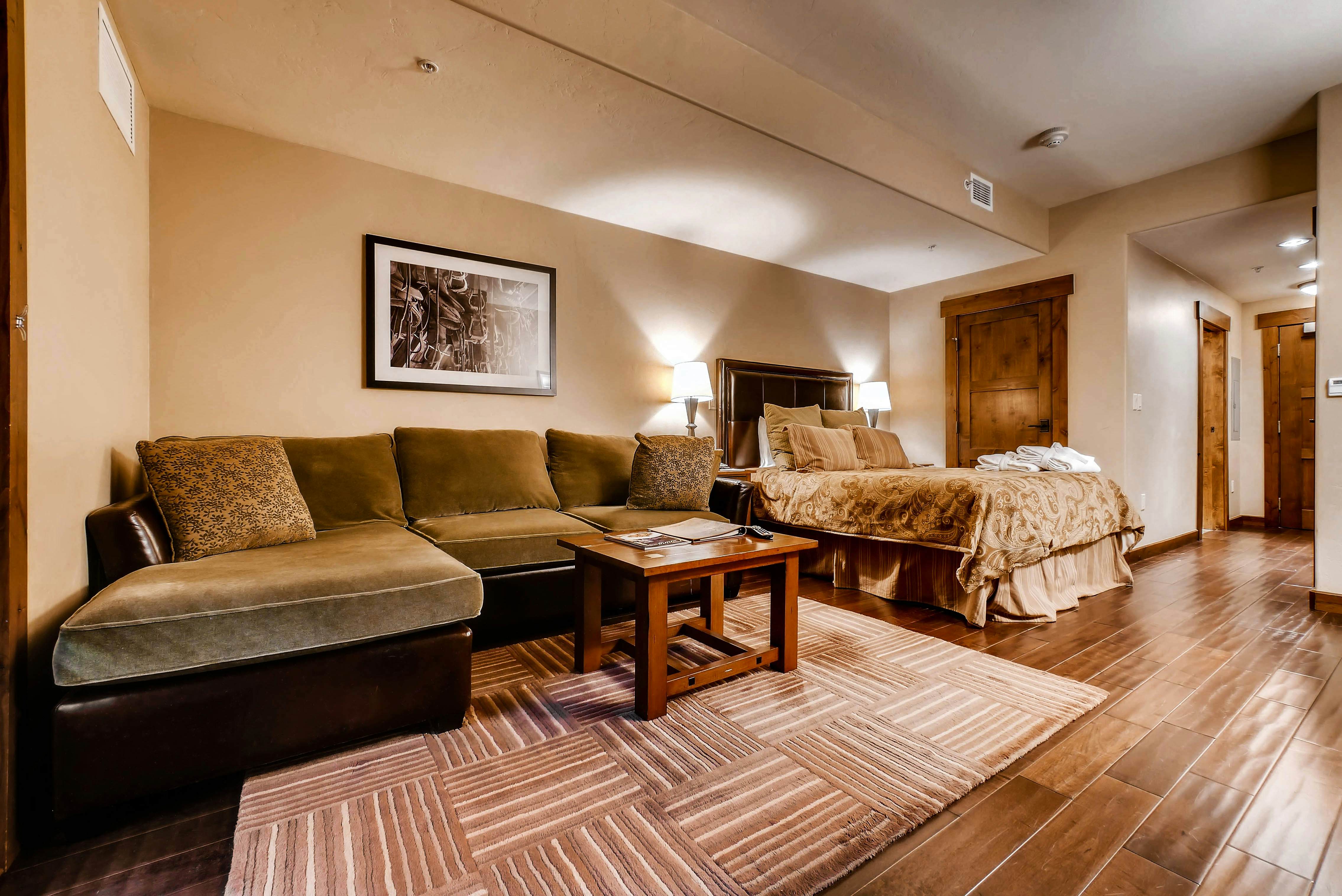 Trailhead Lodge 4113