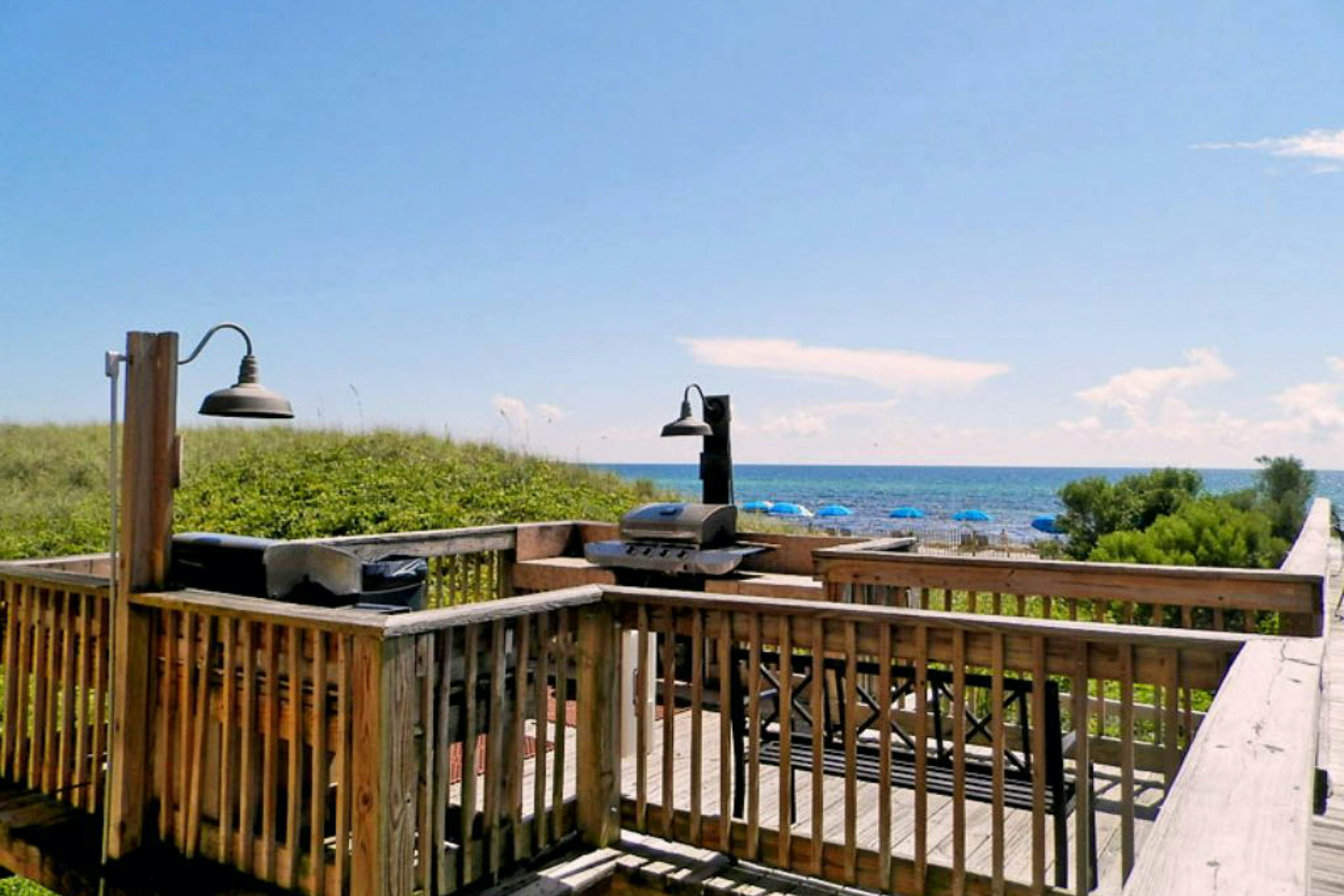 Sunrise Beach 1407 - Beachfront Condo