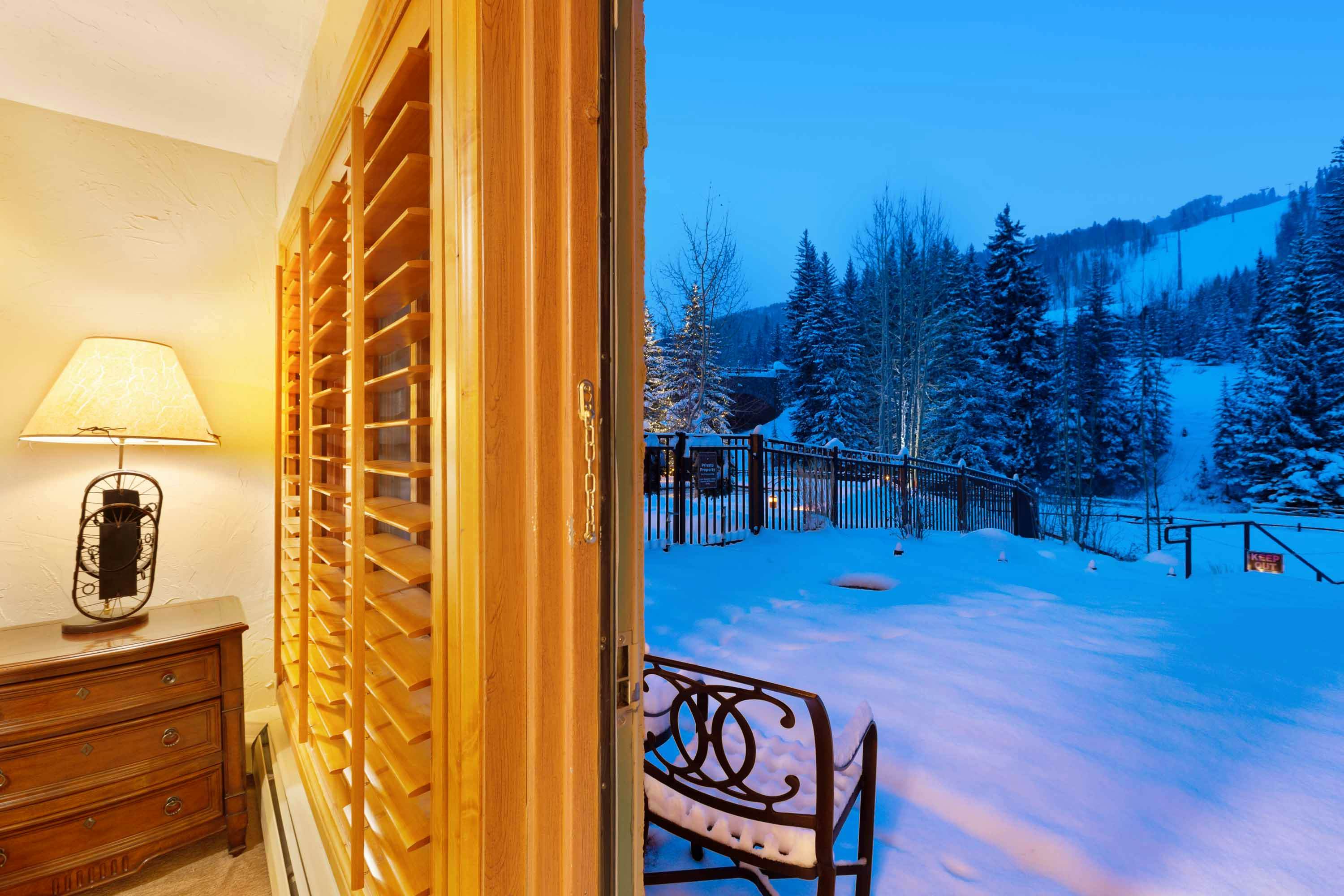 Lion Square Lodge South 158