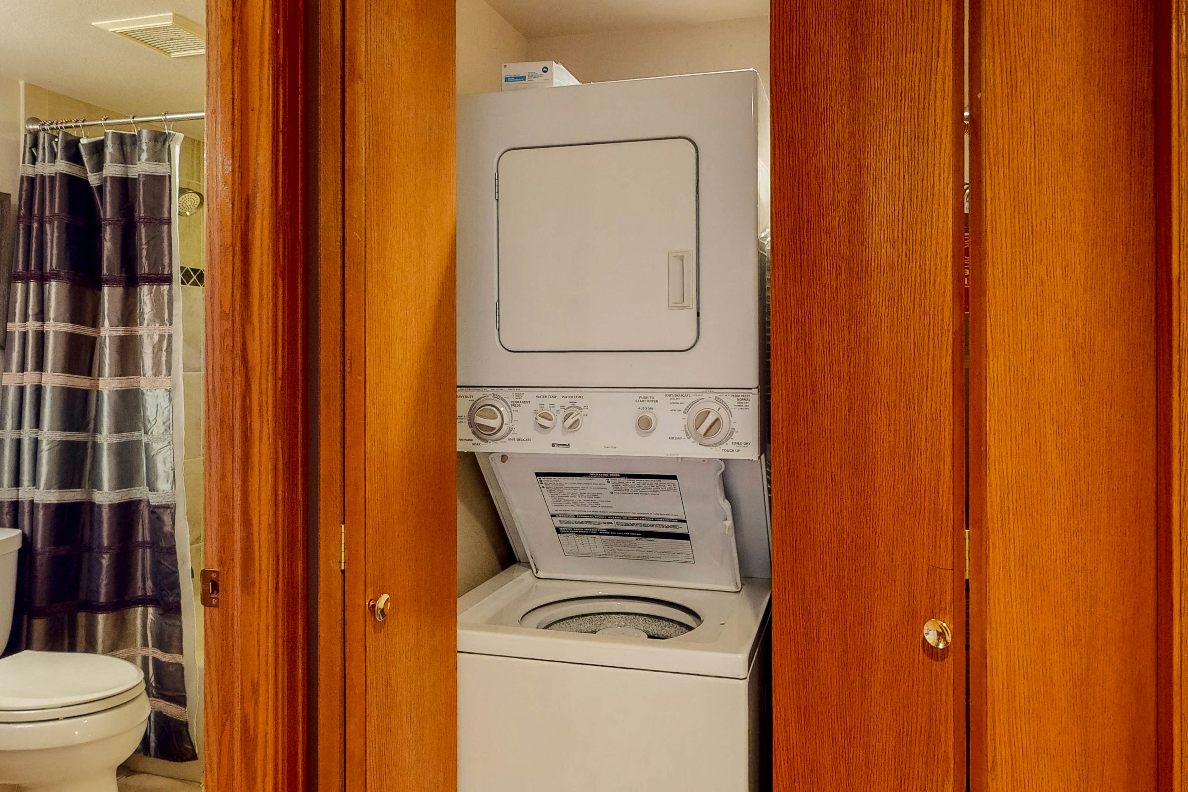 Torian Plum Plaza 802