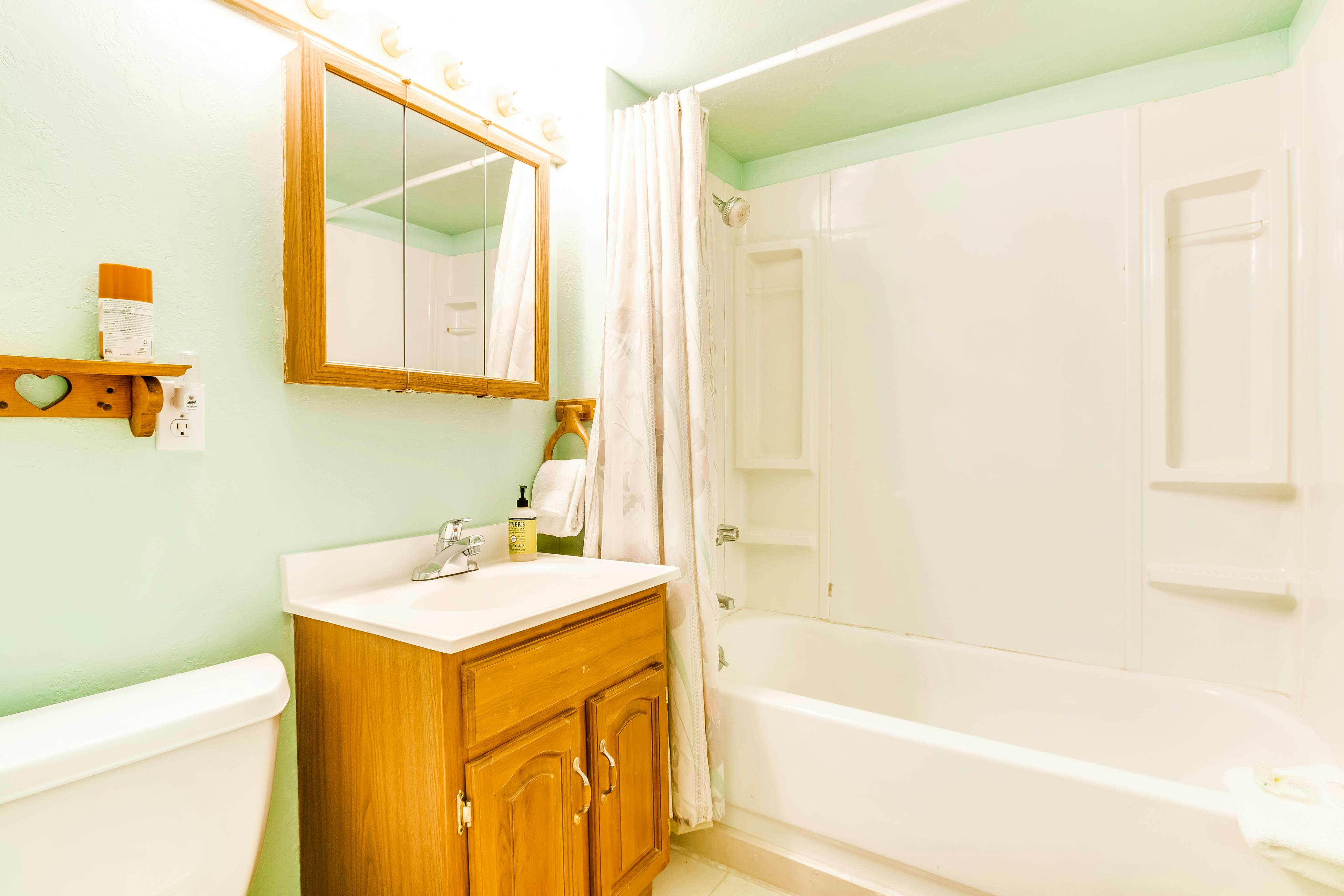 Grandma's Cabin 2 BD Estes Park, CO Vacation Rental Vacasa