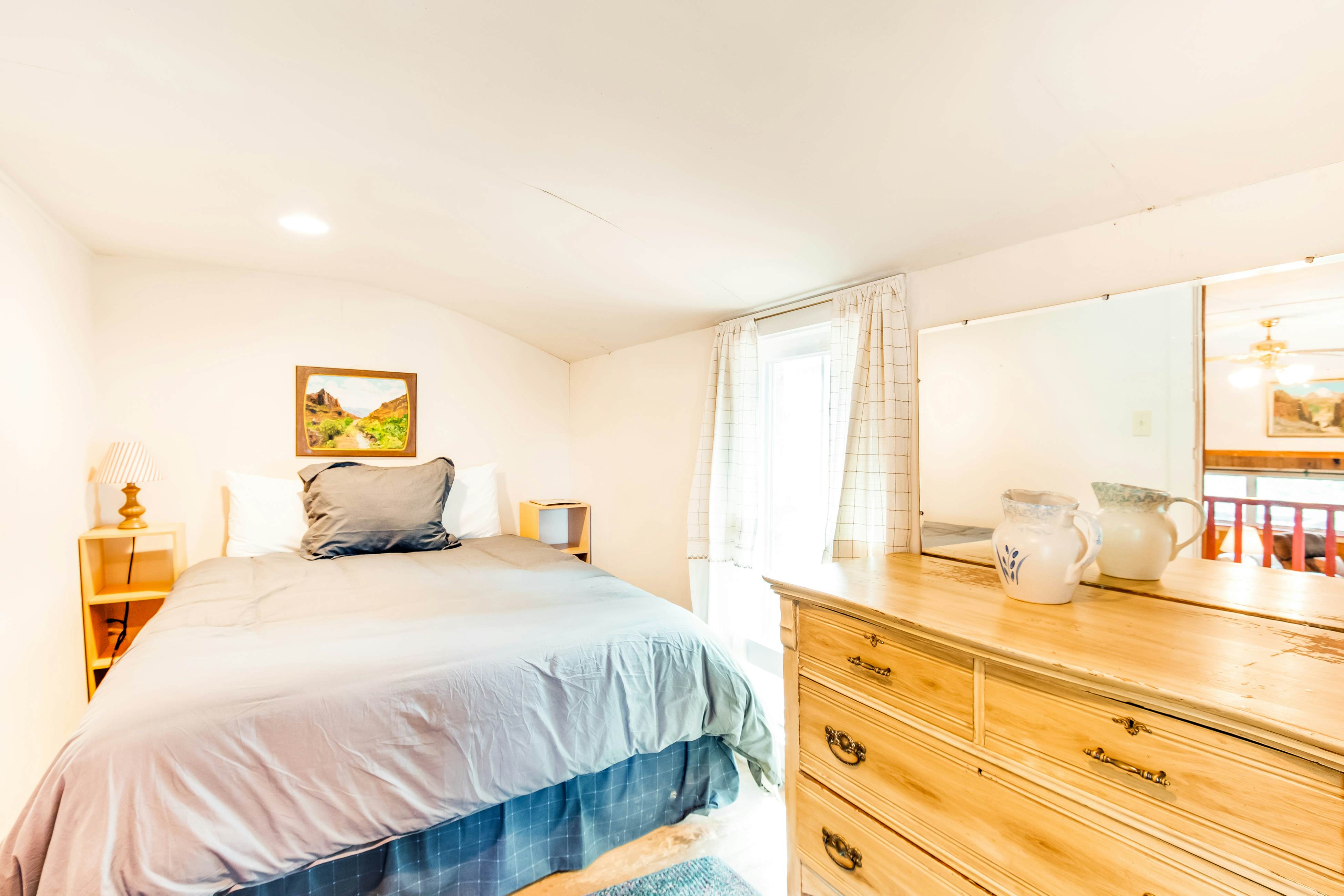 Grandma's Cabin 2 BD Estes Park, CO Vacation Rental Vacasa