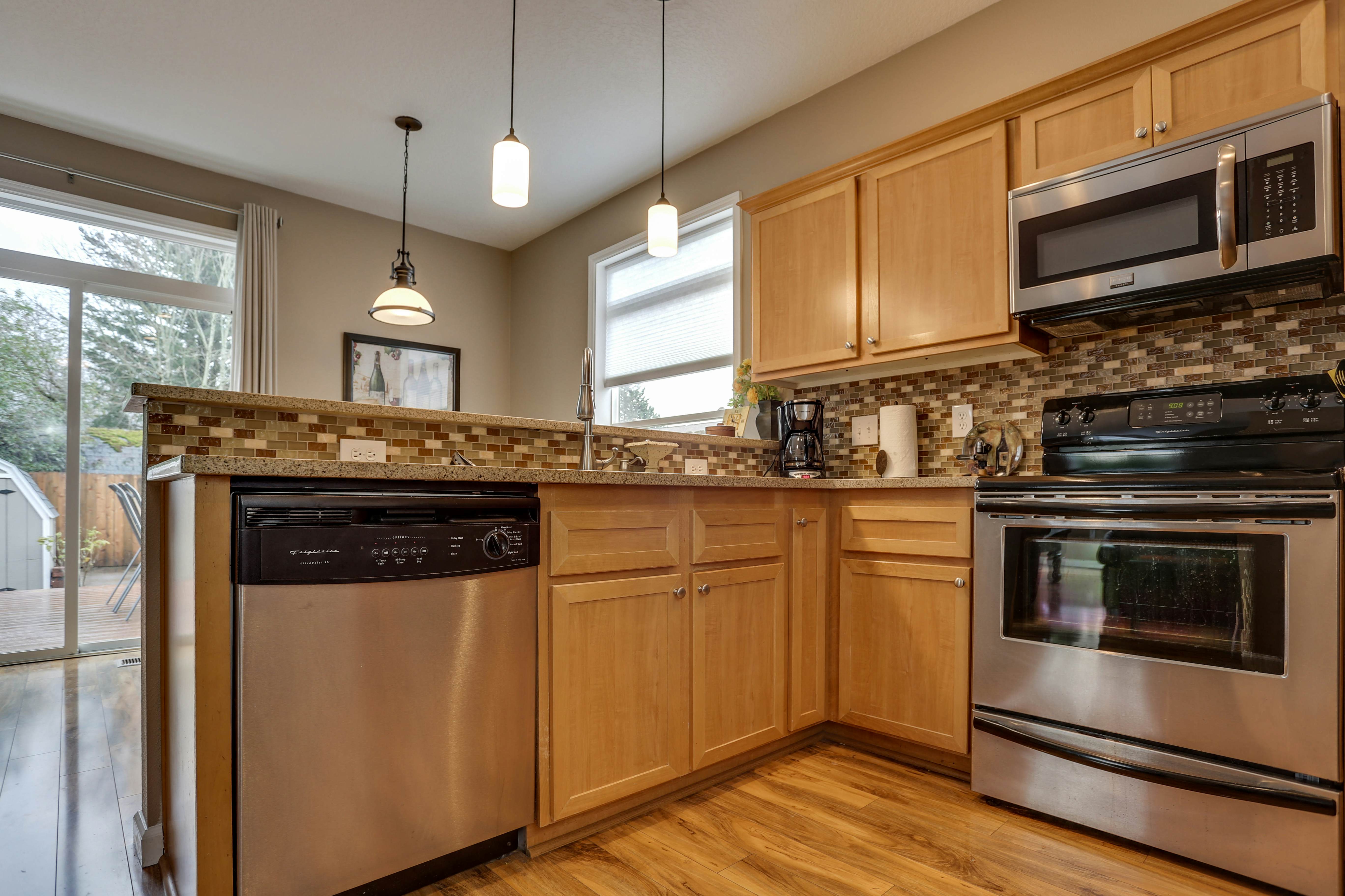 The Buxton 3 BD Troutdale, OR Vacation Rental Vacasa