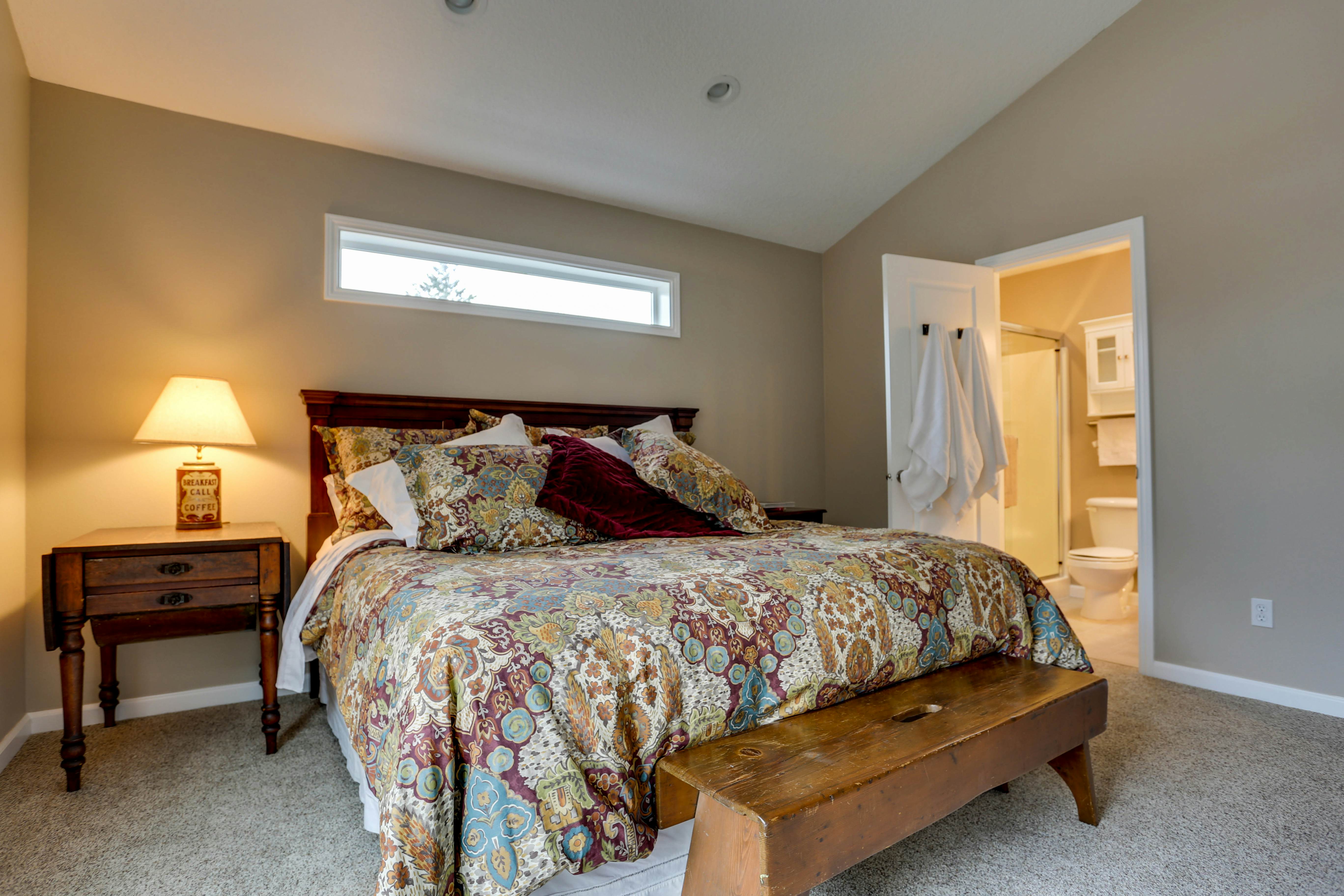 The Buxton 3 BD Troutdale, OR Vacation Rental Vacasa