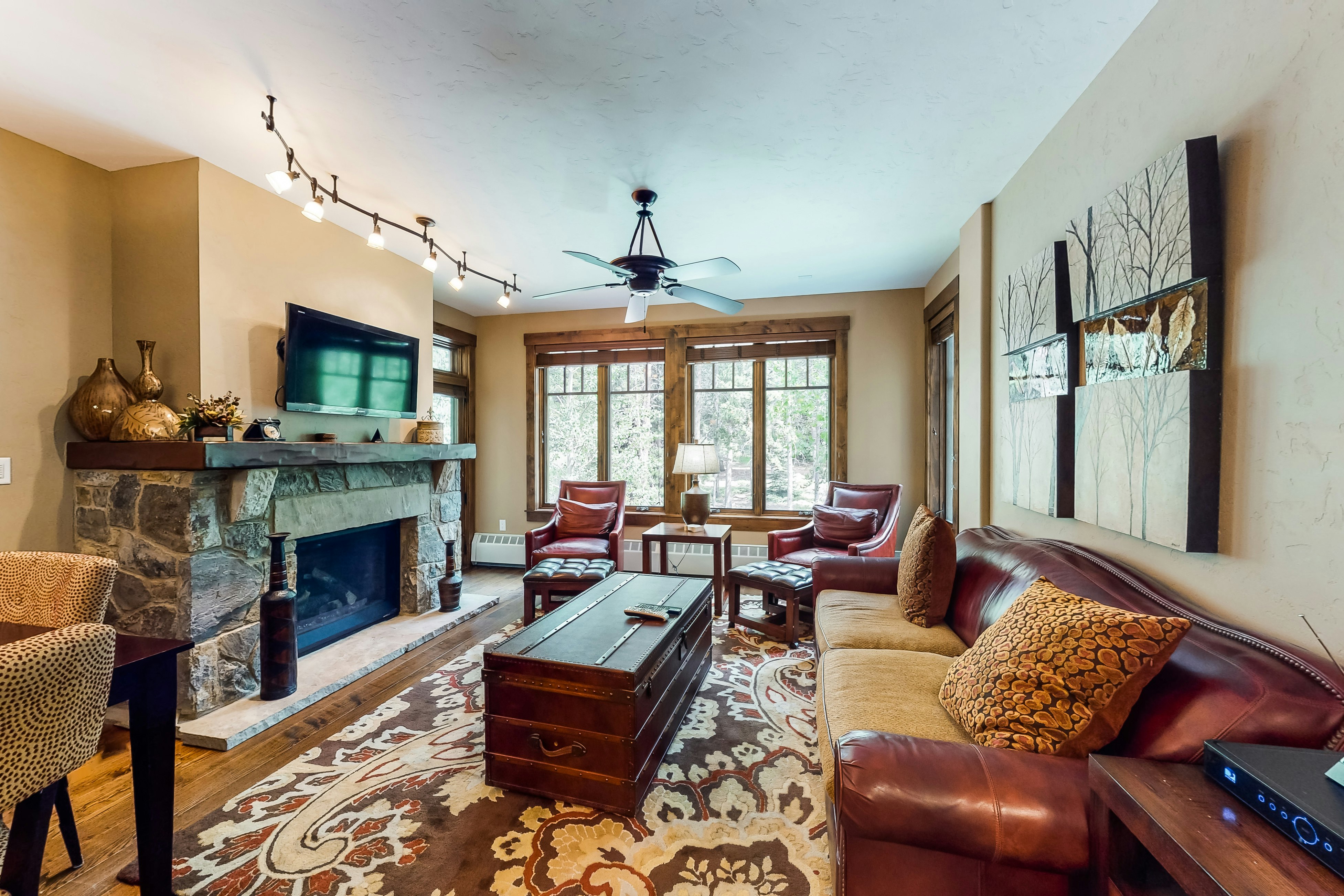 Water House On Main Street #5210