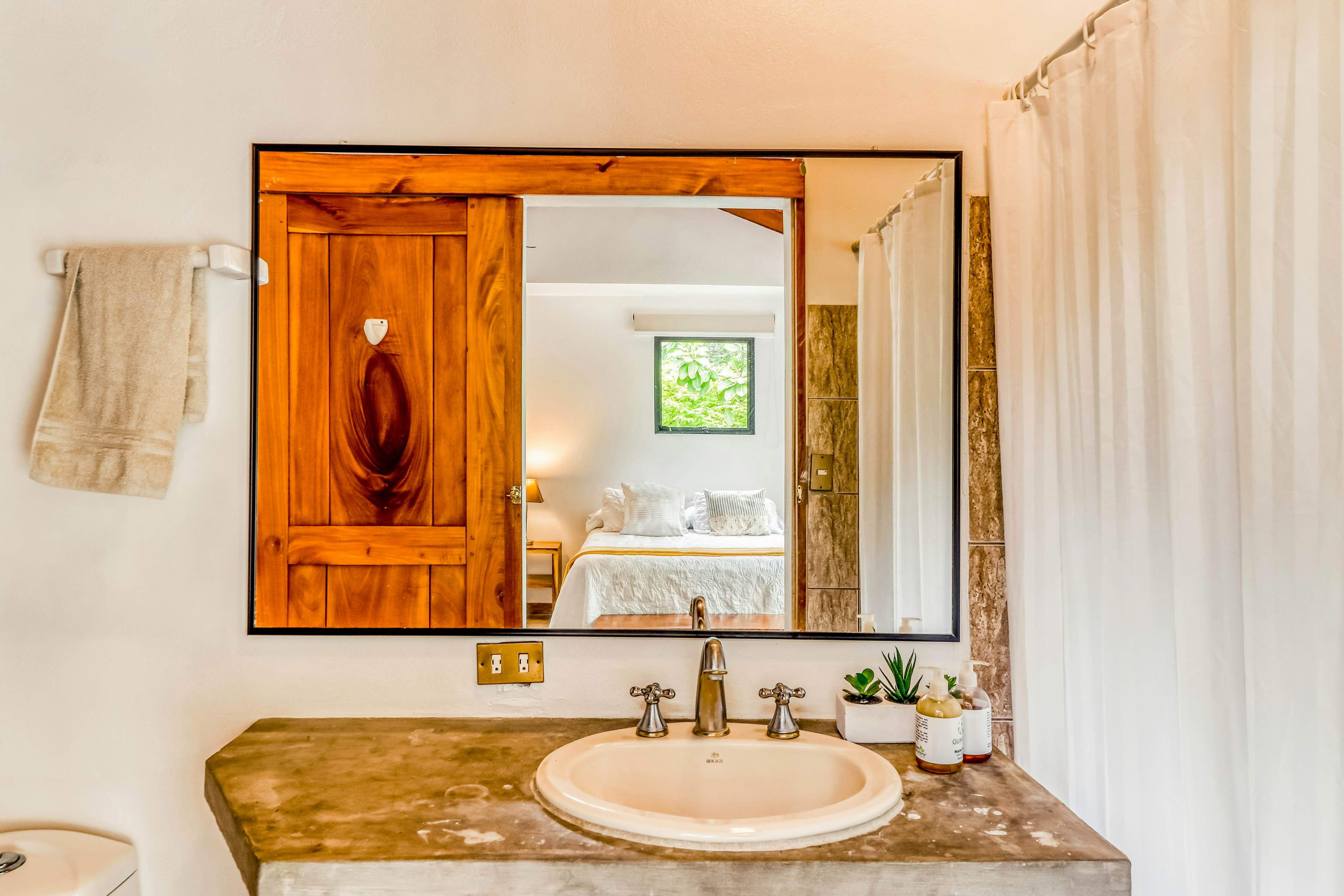 Casa Guarumo Carrillo 