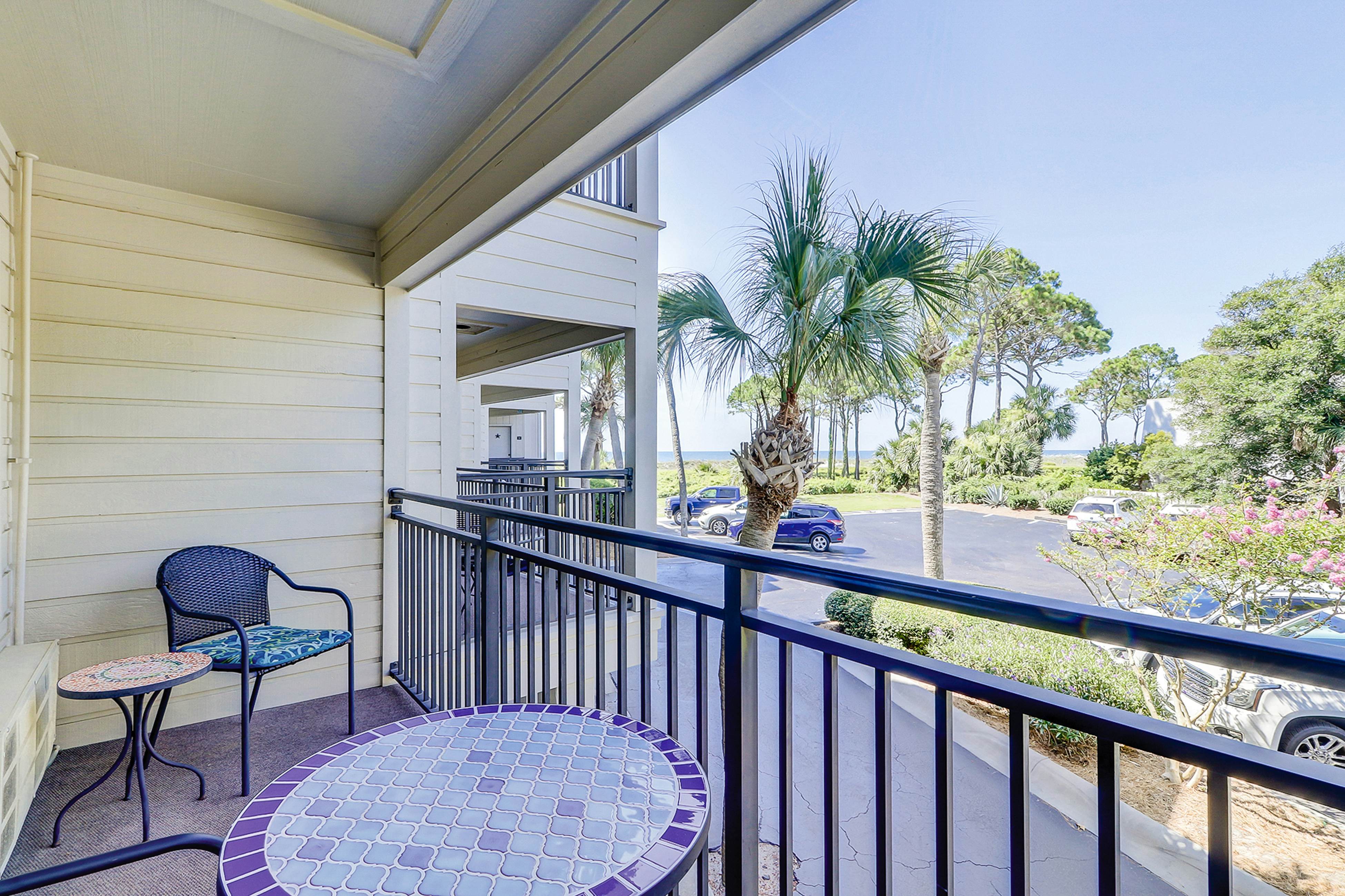 Sea Side Villas 176 | 1 BD Hilton Head, SC Vacation Rental | Vacasa