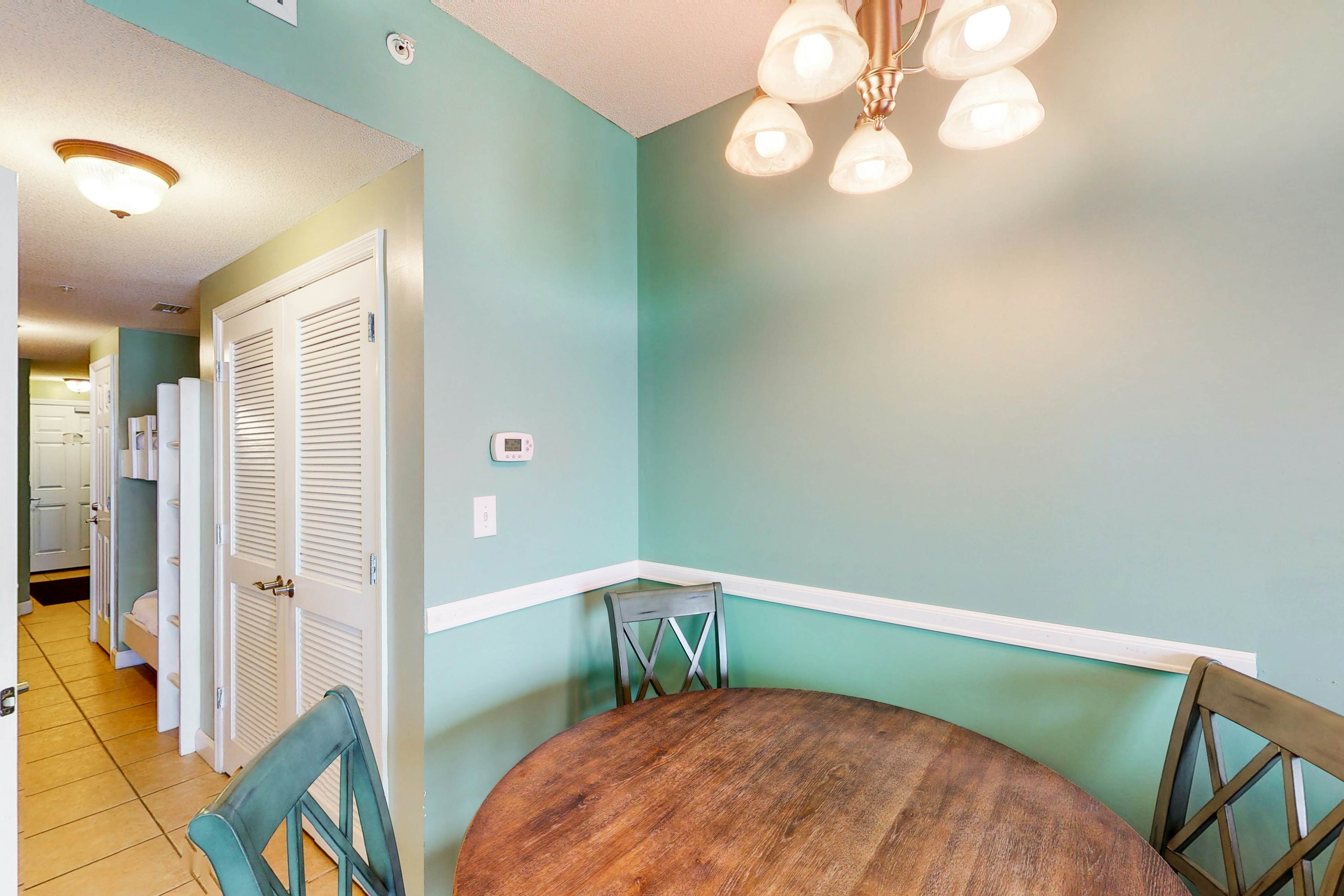 Seychelles Beach Resort 1808