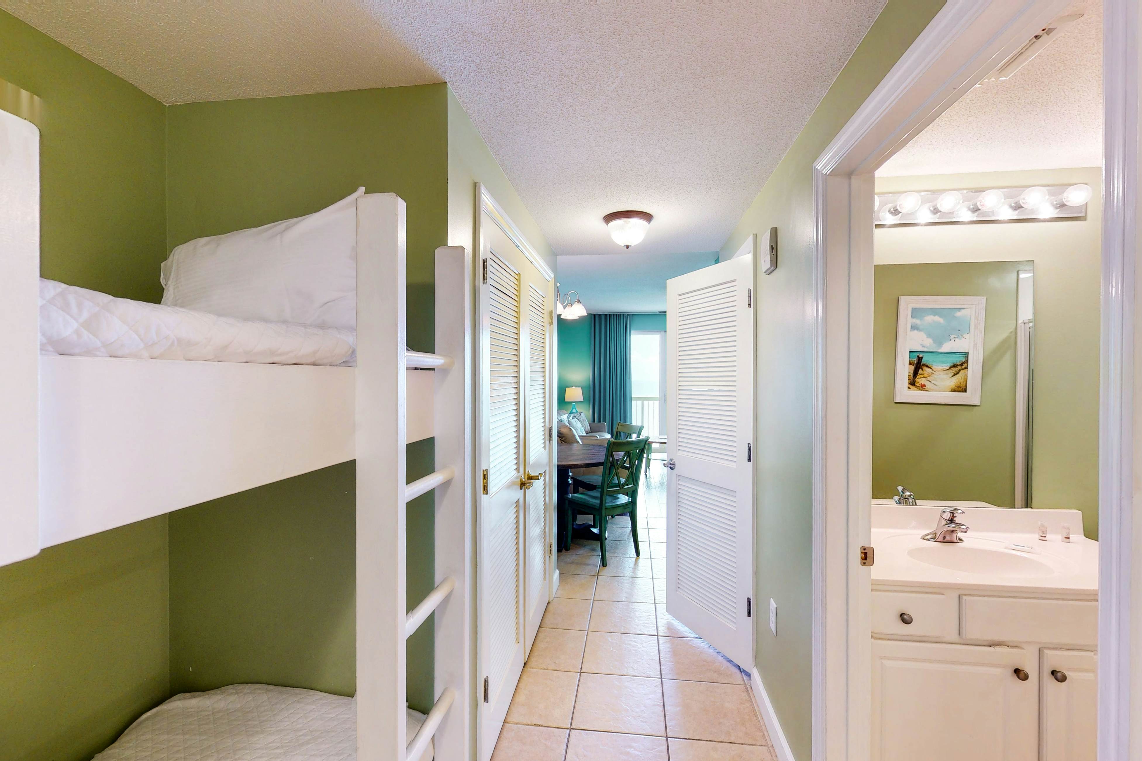 Seychelles Beach Resort 1808