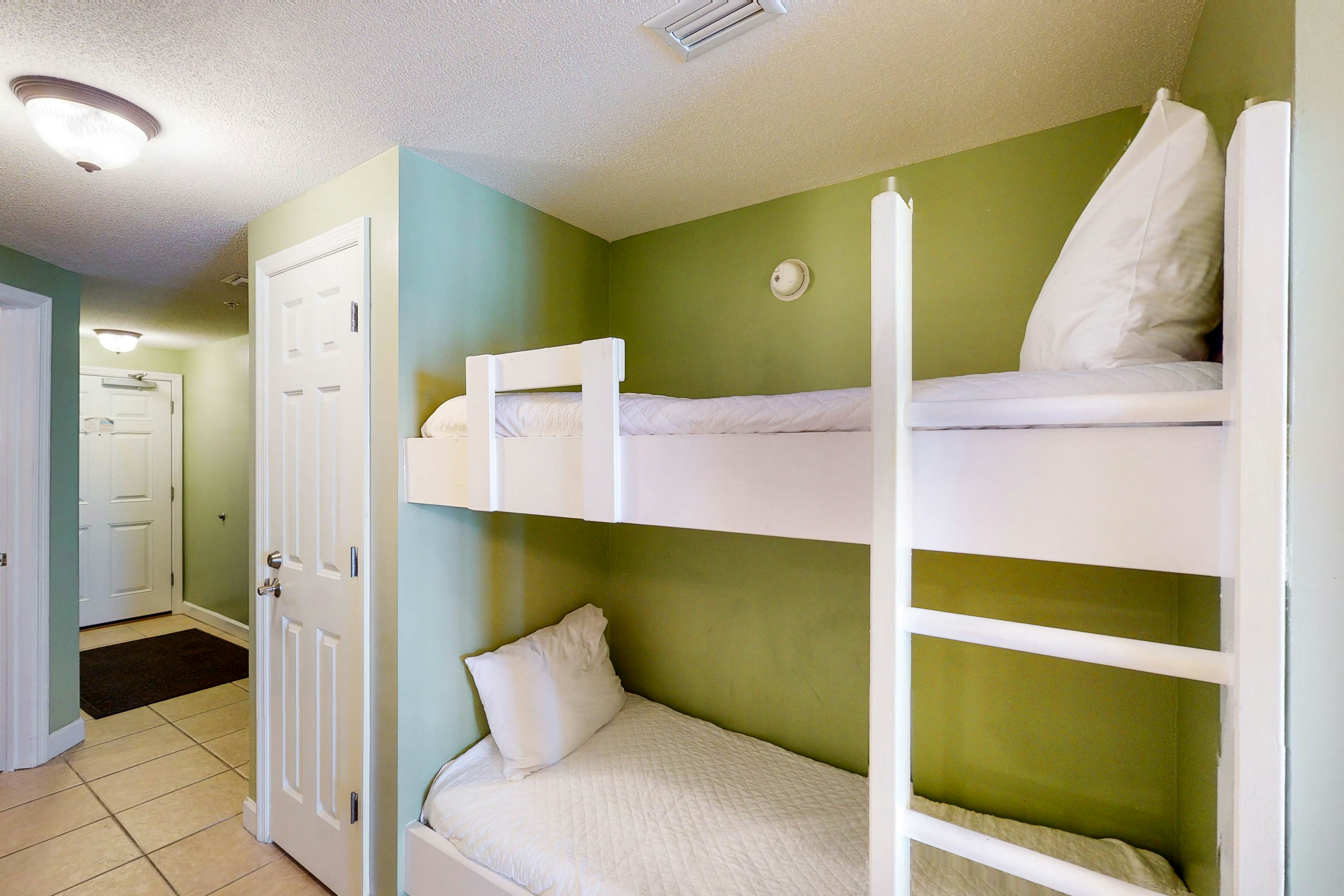 Seychelles Beach Resort 1808