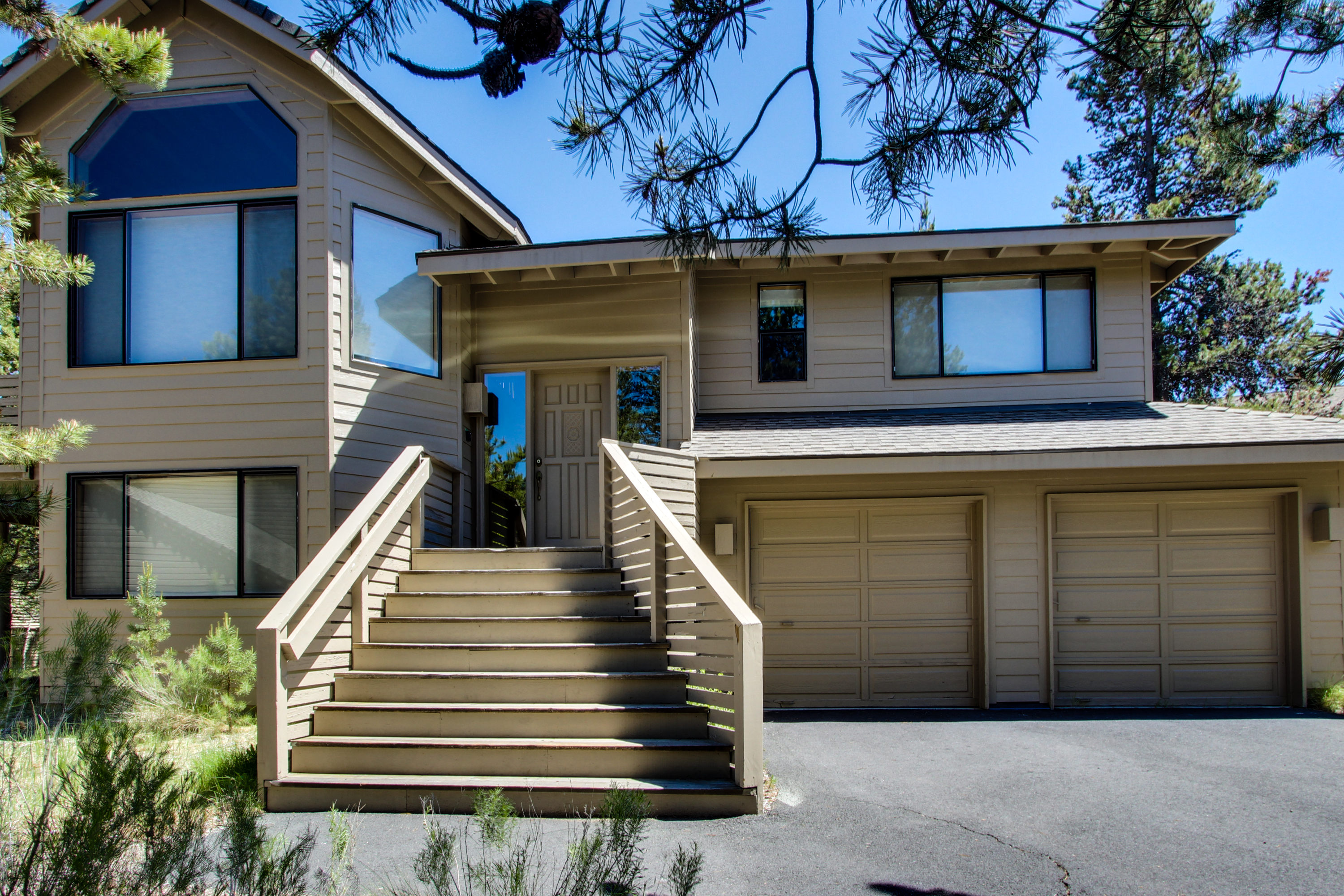 14 Cherrywood Lane 3 BD Vacation Rental in Sunriver, OR Vacasa