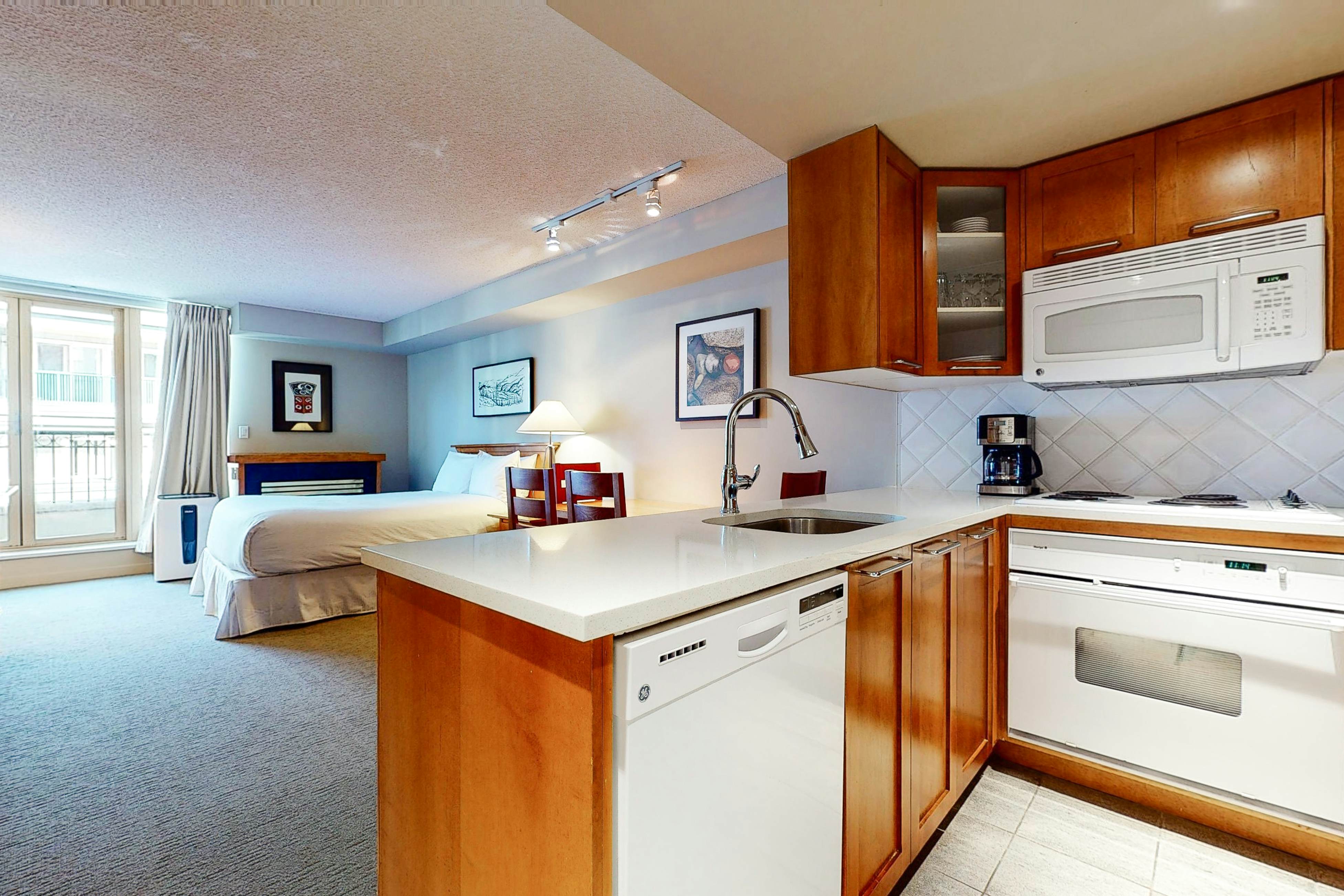 Whistler Peak Lodge 205