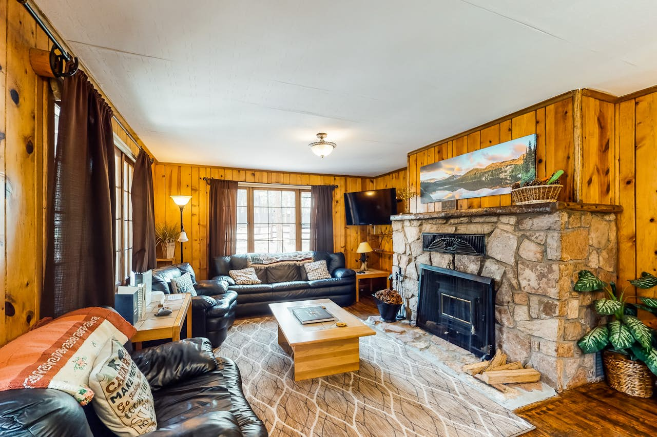 Big Bear Cabin | 2 BD Vacation Rental in Woodland Park, CO ...