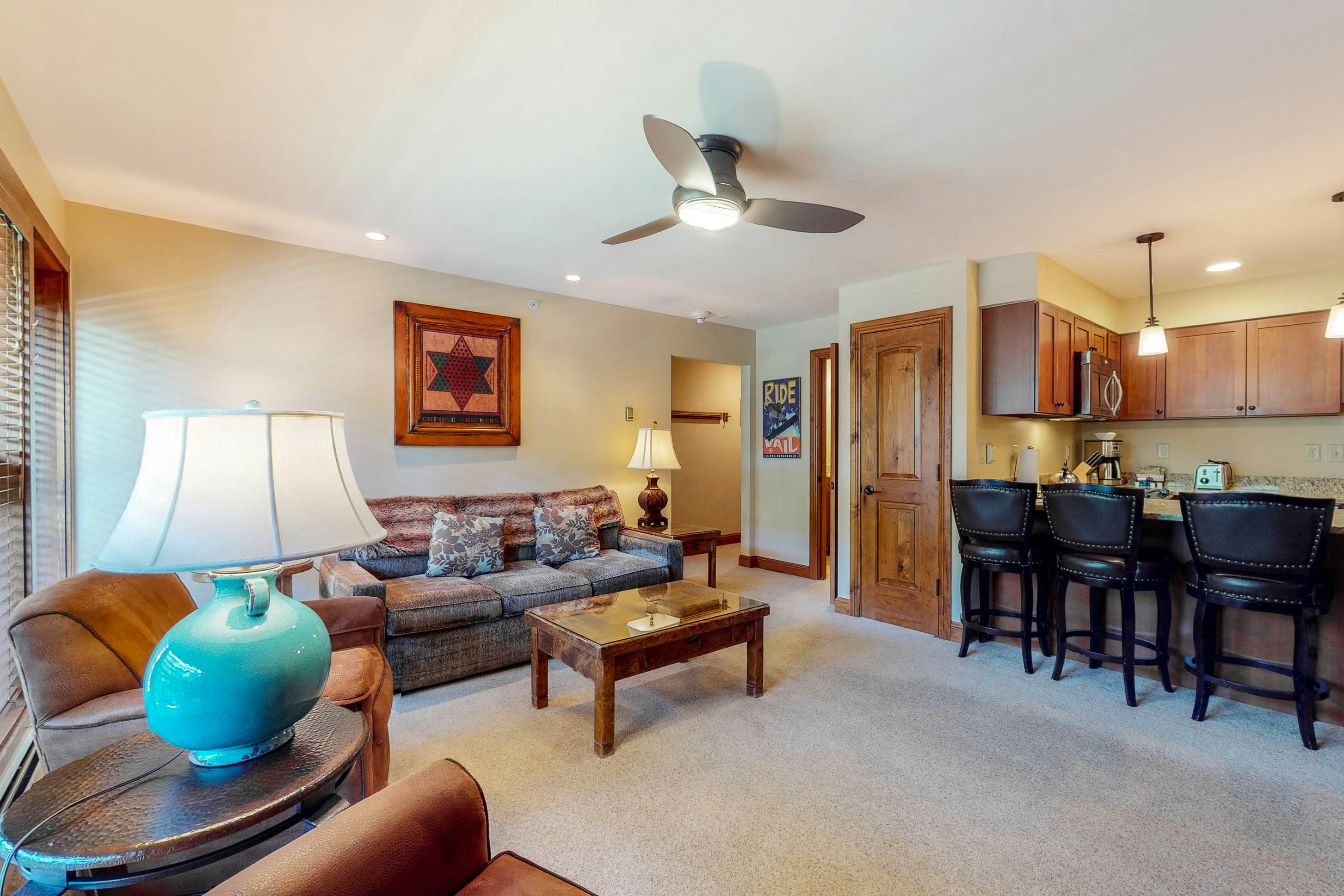 Lion Square Lodge South 470