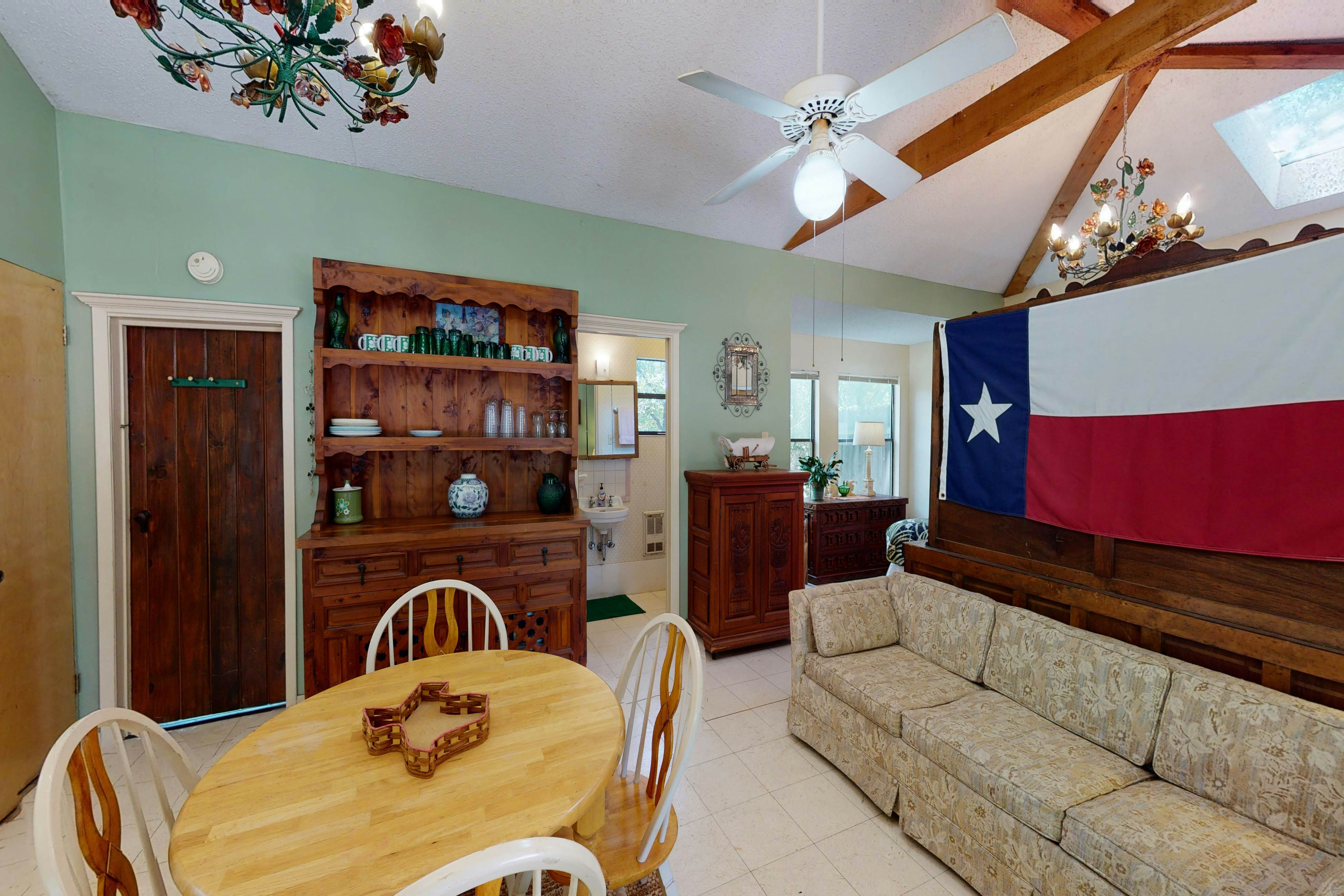 Shamrock Cottage 0 BD Ingram, TX Vacation Rental Vacasa