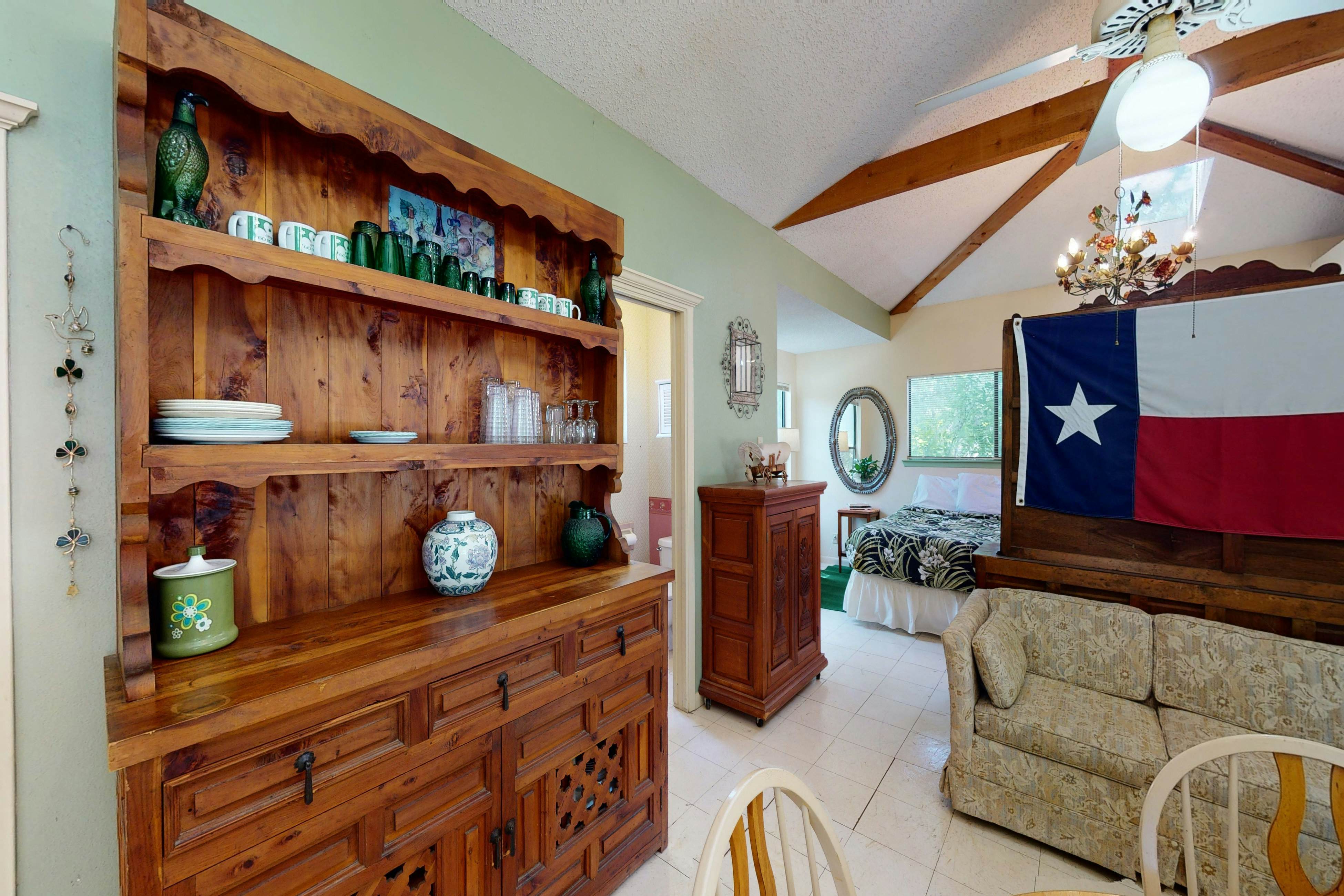 Shamrock Cottage 0 BD Ingram, TX Vacation Rental Vacasa