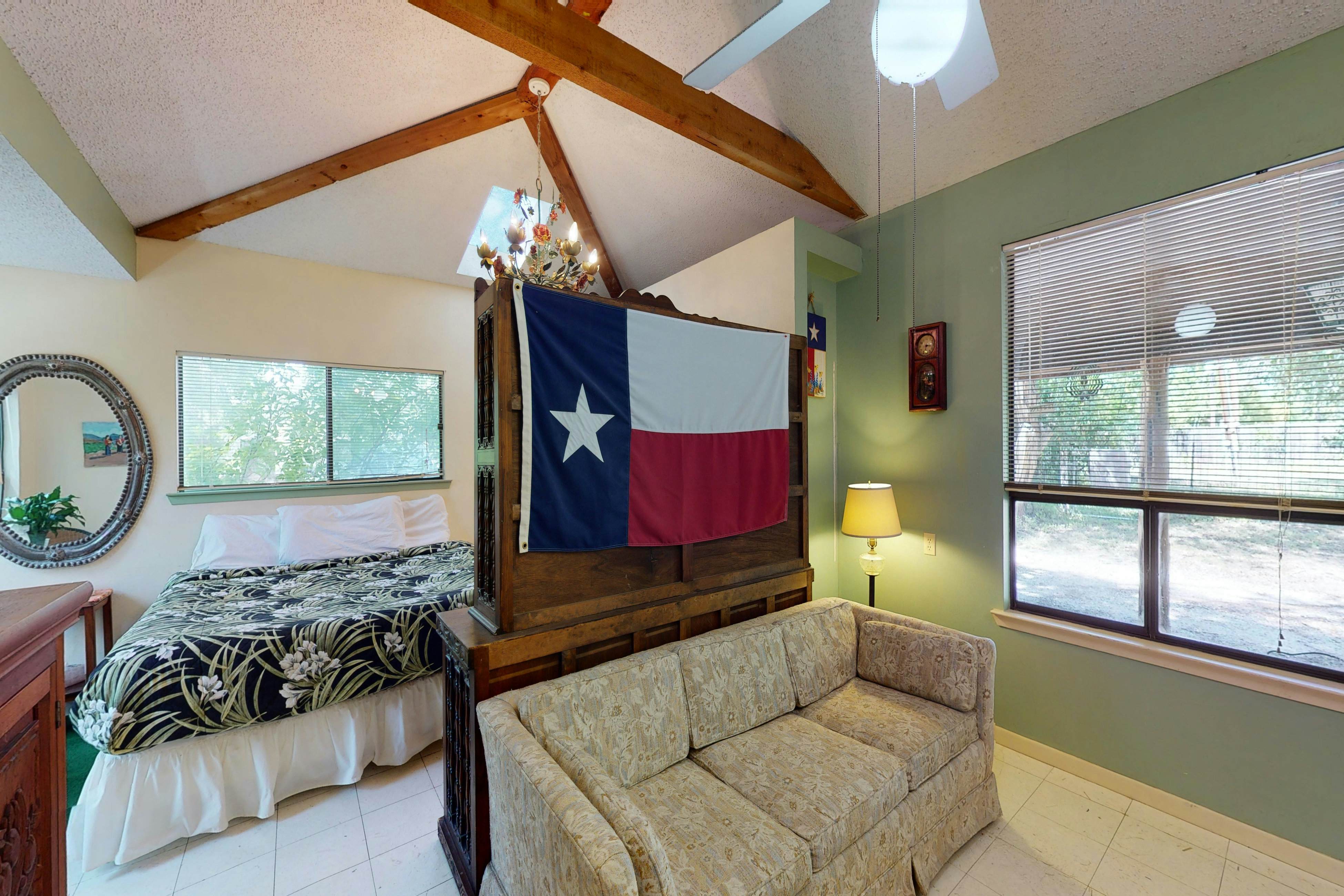 Shamrock Cottage 0 BD Ingram, TX Vacation Rental Vacasa