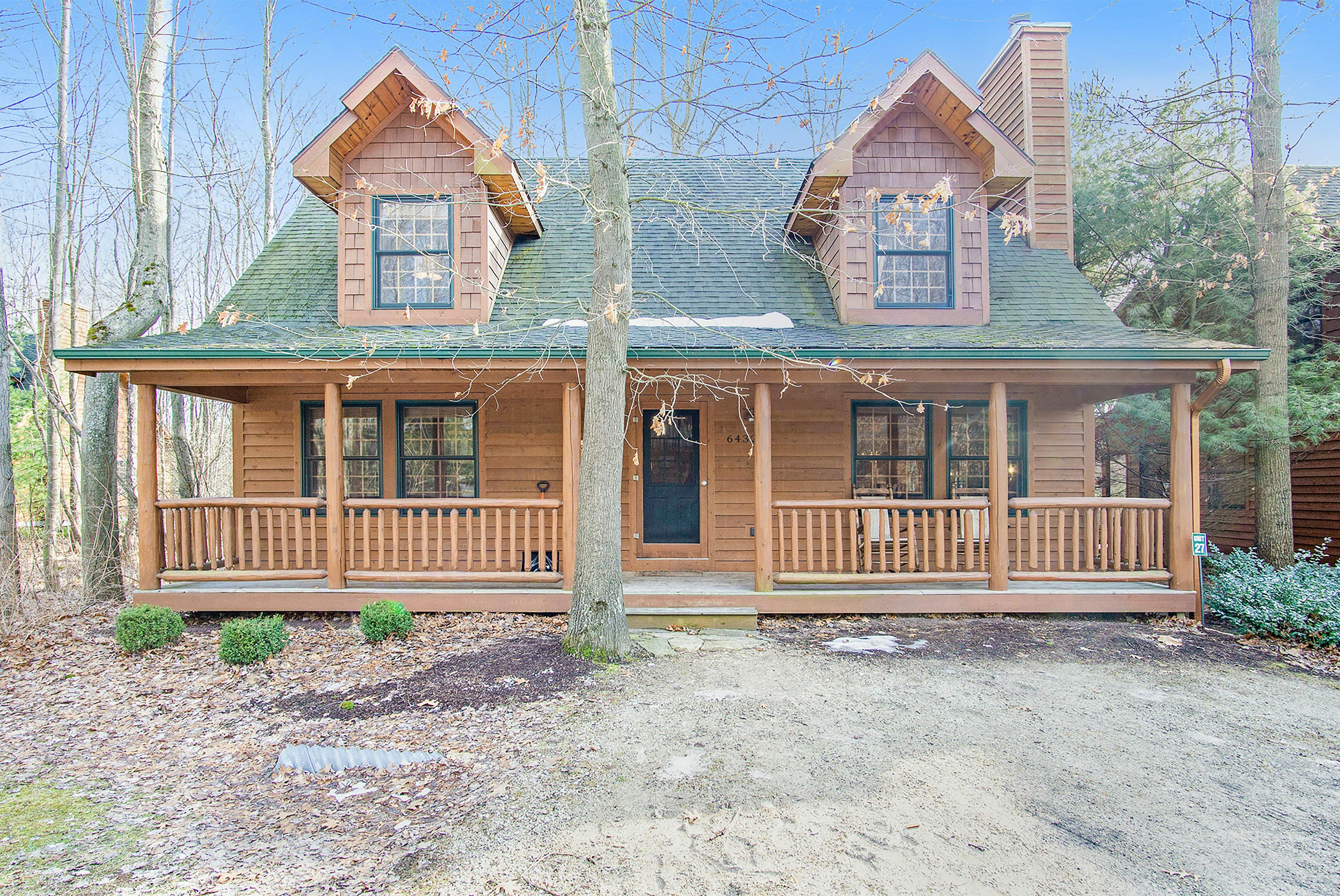 Kingfisher Cove Cabin 27 3 BD Saugatuck, MI Vacation Rental Vacasa