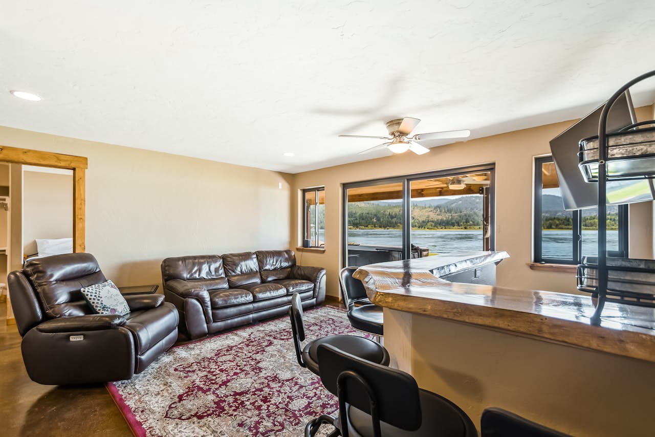 Riley Creek 5 BD Vacation Rental in Laclede, ID Vacasa