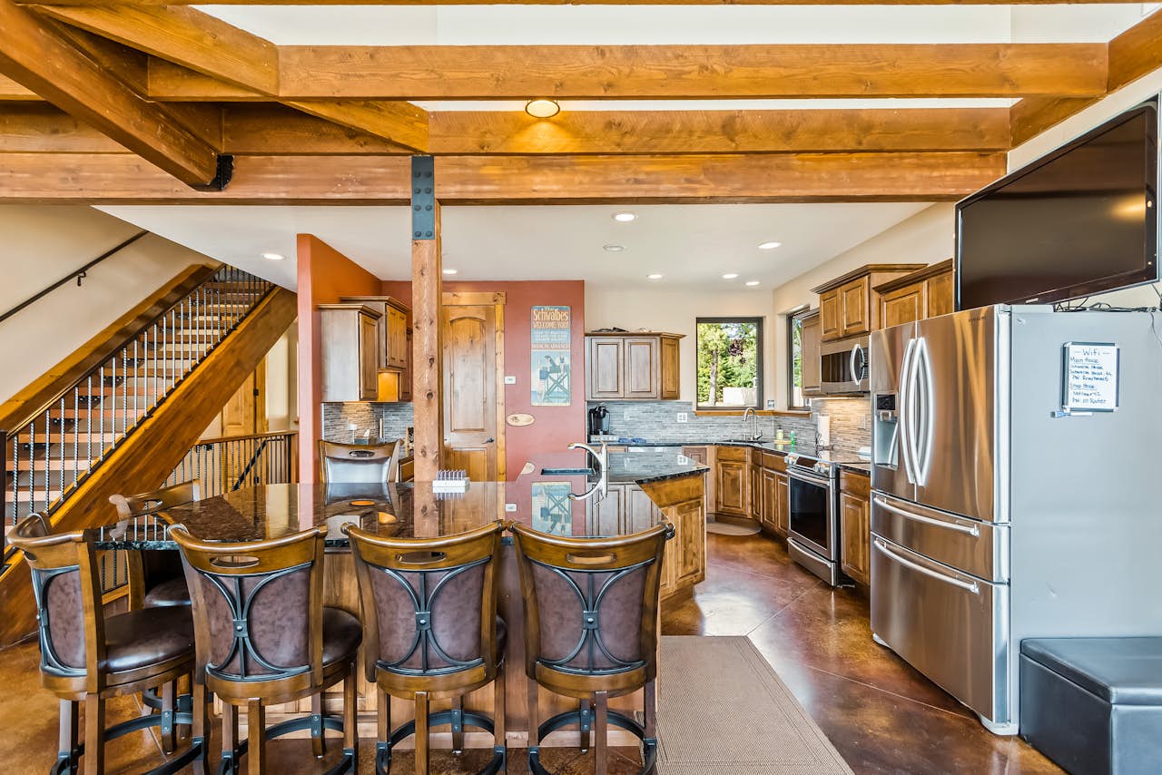 Riley Creek 5 BD Vacation Rental in Laclede, ID Vacasa