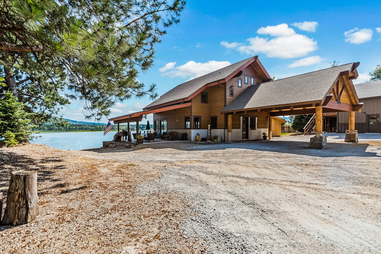 Riley Creek 5 BD Vacation Rental in Laclede, ID Vacasa