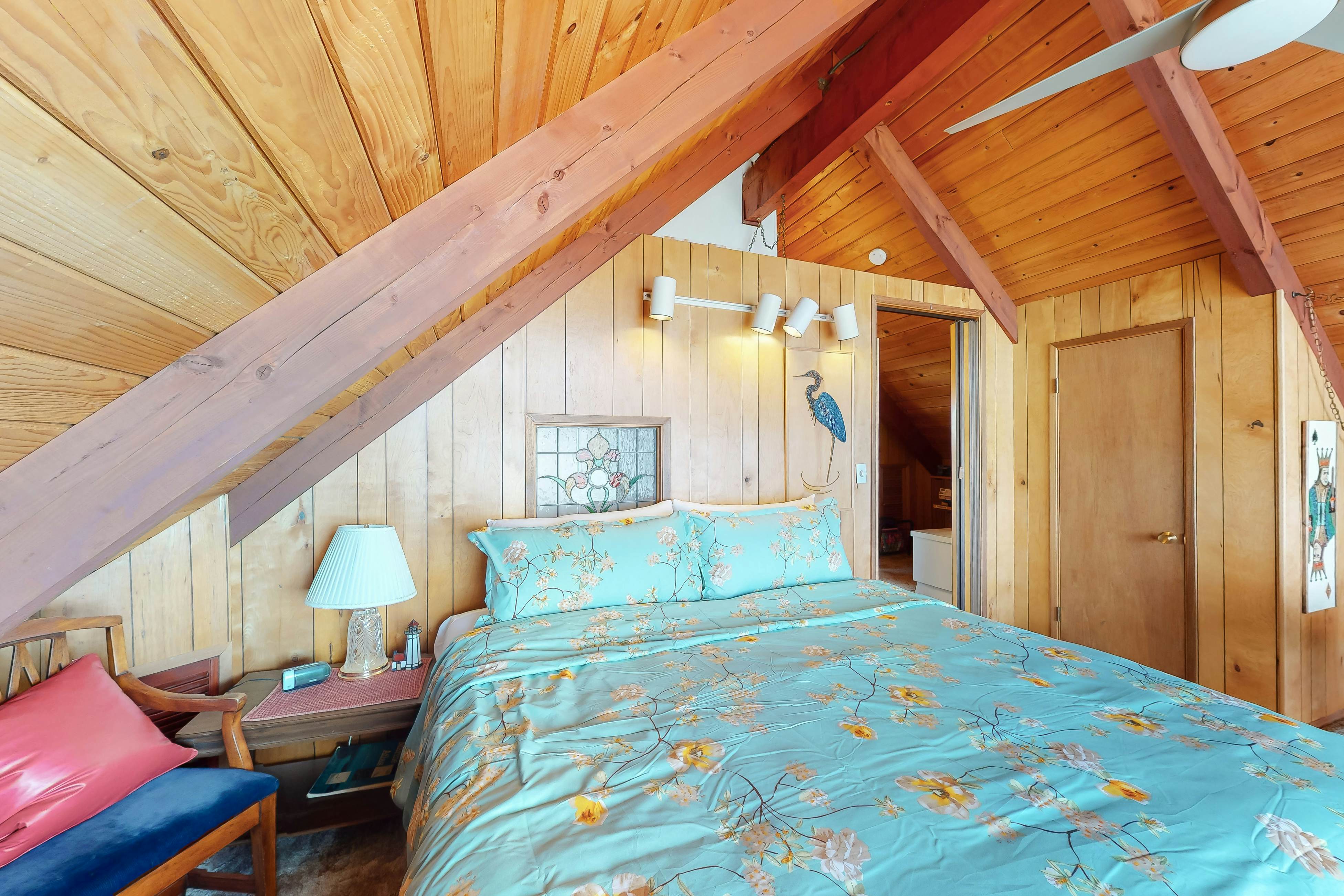 Whidbey Waterfront Happy Place 4 BD Langley, WA Vacation Rental Vacasa