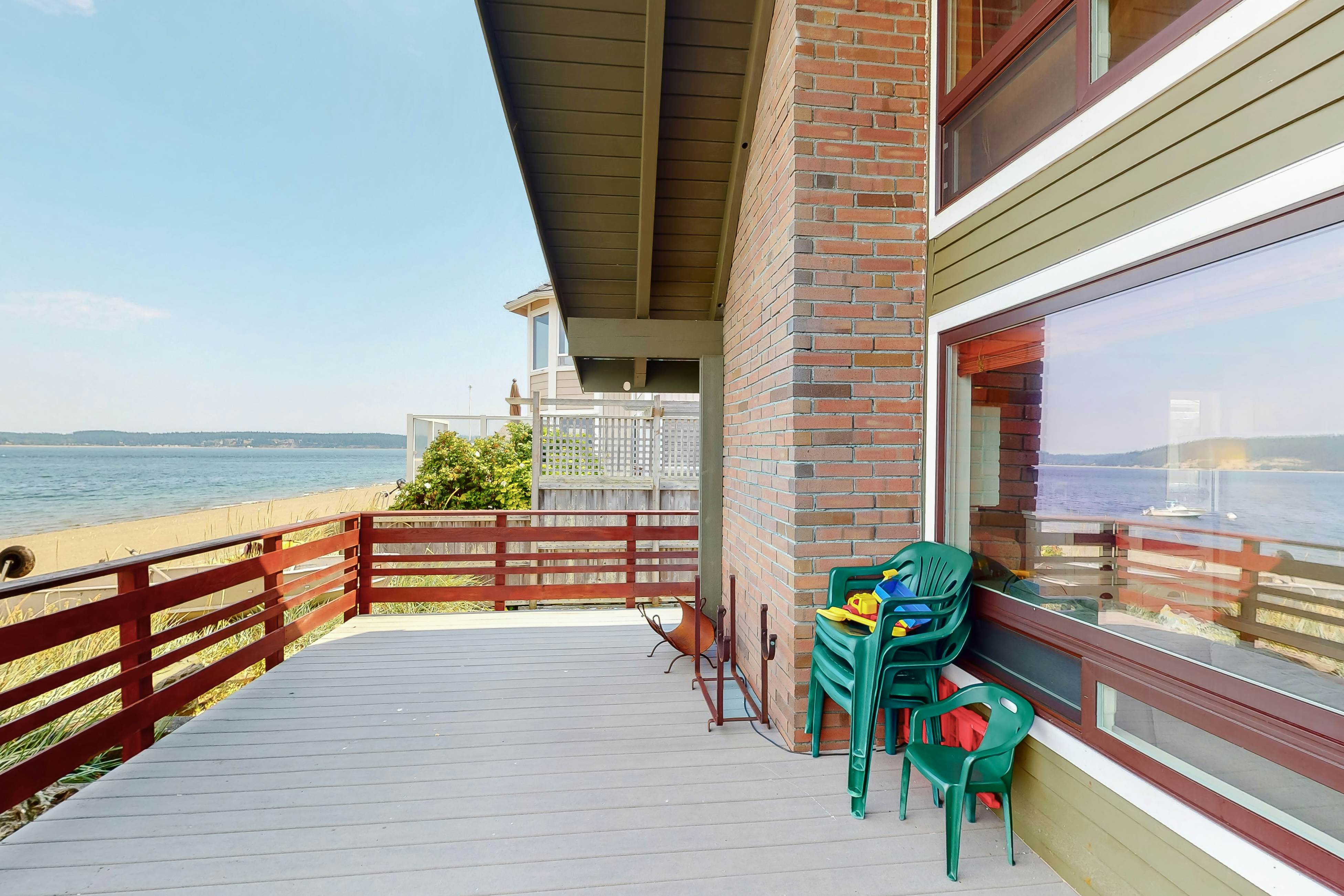 Whidbey Waterfront Happy Place 4 BD Langley, WA Vacation Rental Vacasa