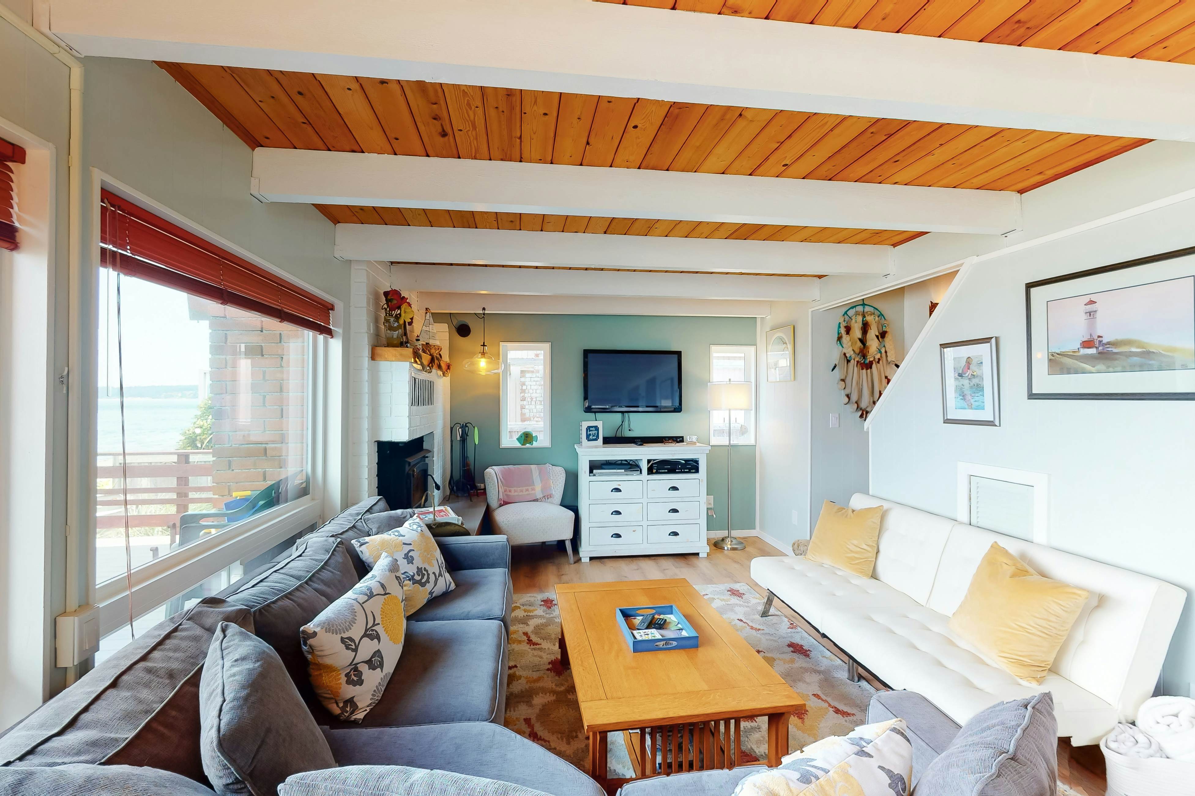 Whidbey Waterfront Happy Place 4 BD Langley, WA Vacation Rental Vacasa