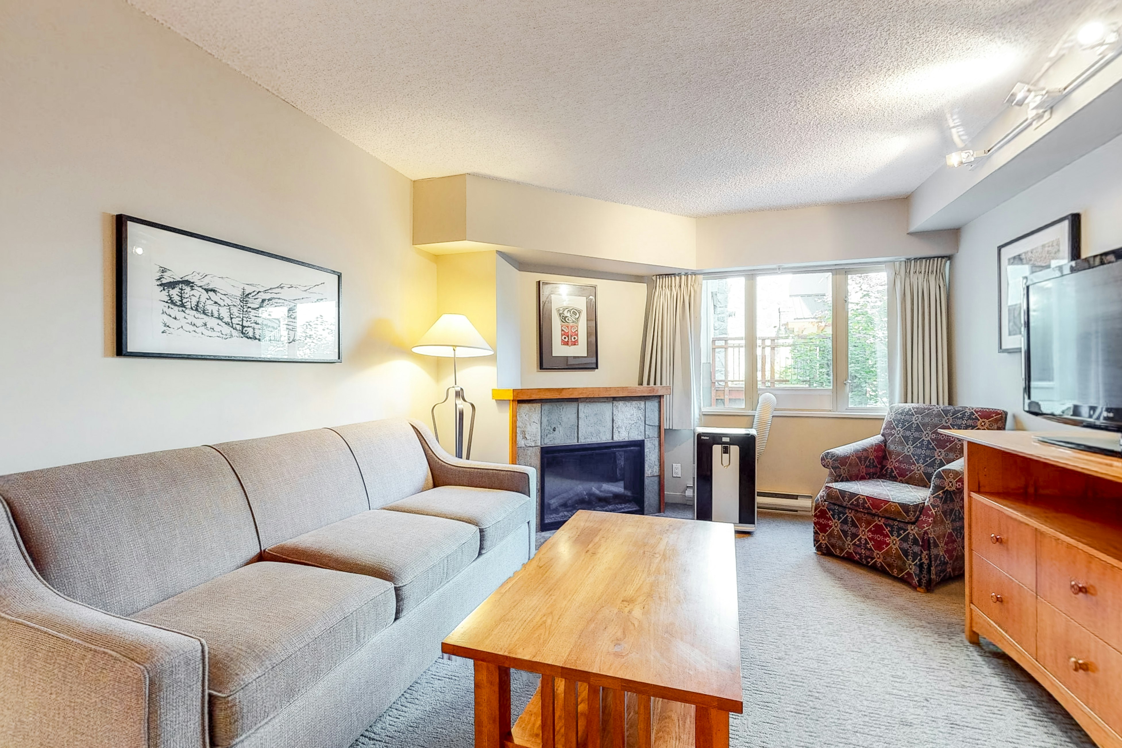 Whistler Peak Lodge 214