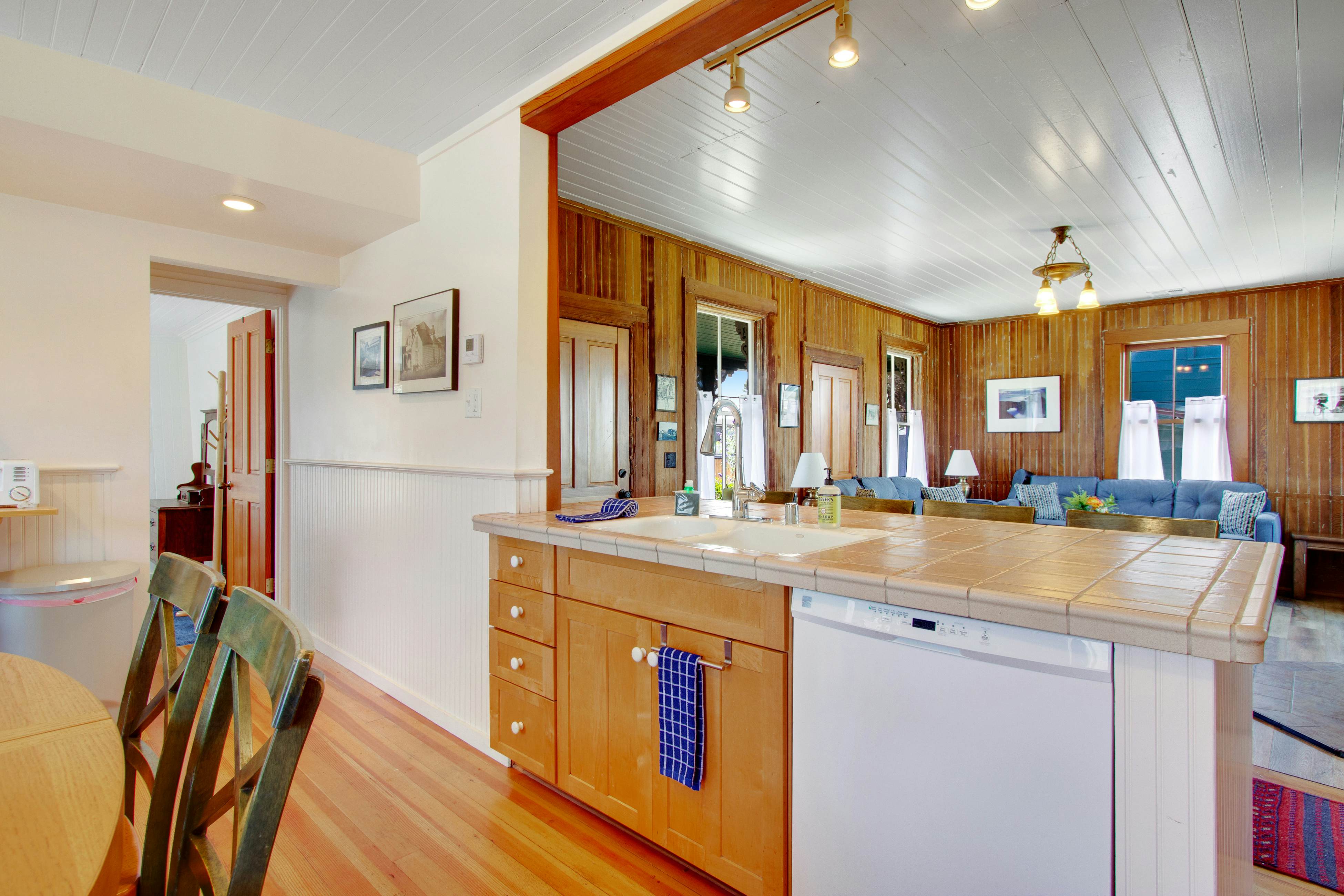 Headlands View Home 1 BD Mendocino, CA Vacation Rental Vacasa