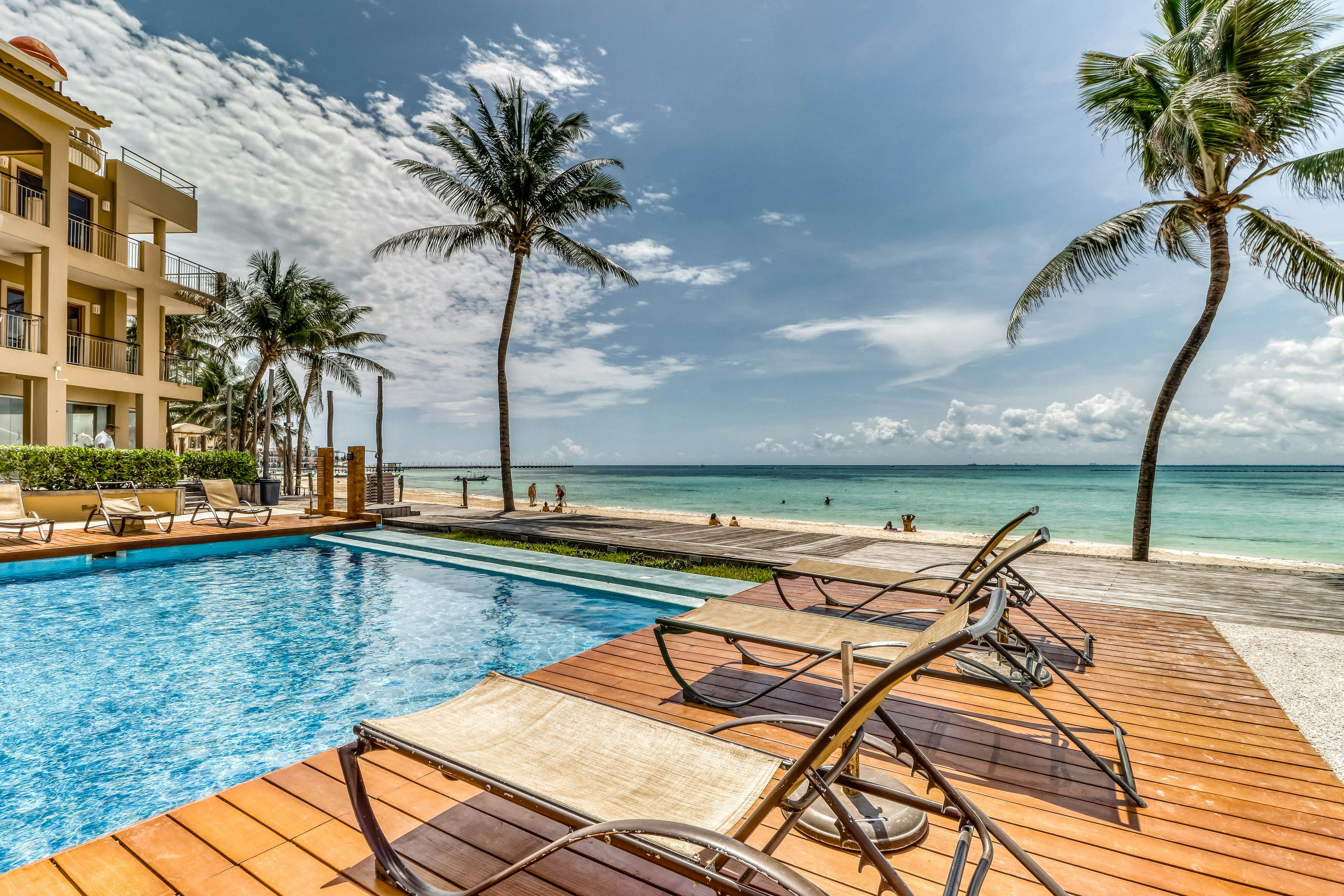 Residences El Faro, Surf 207