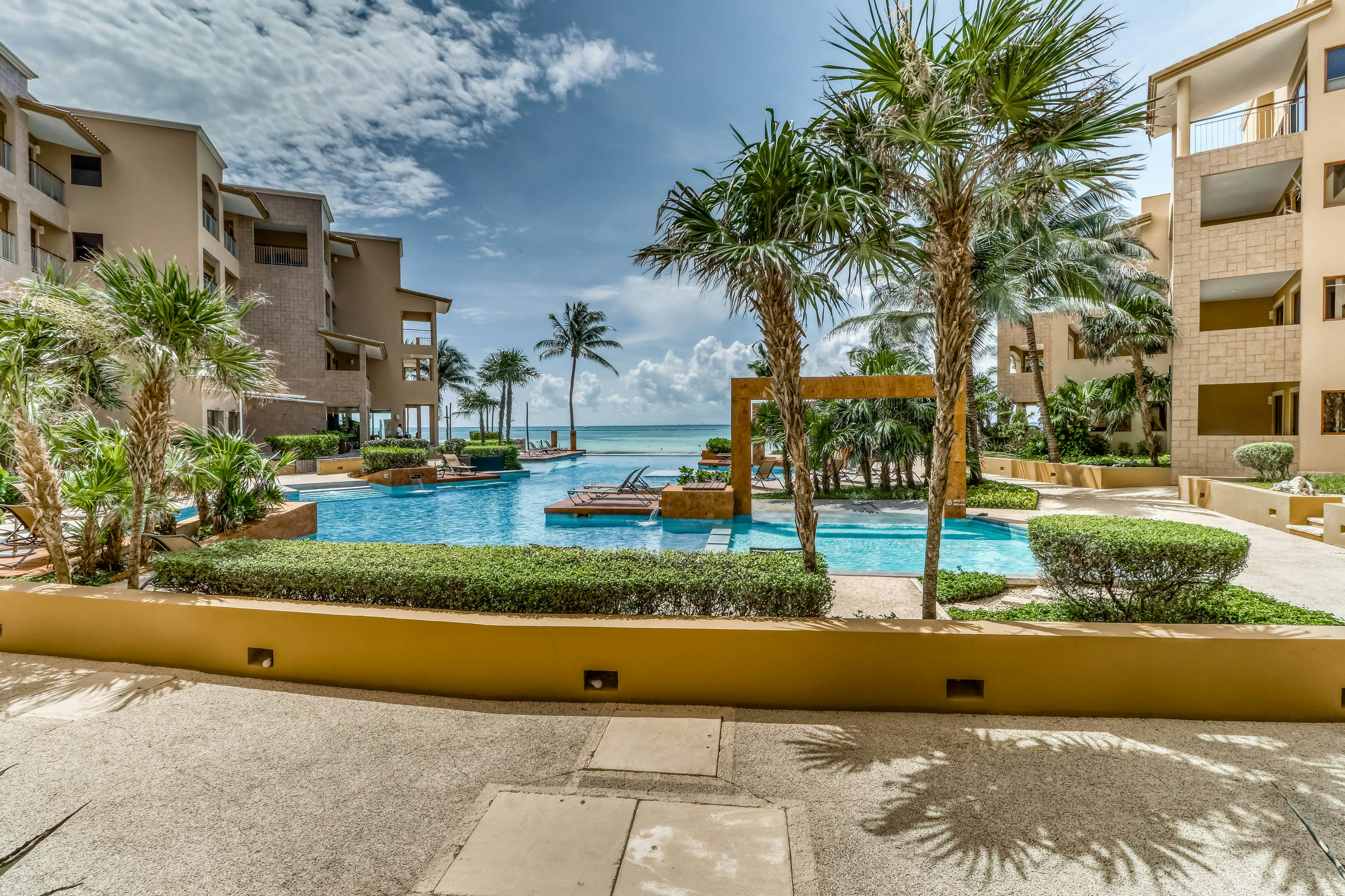 Residences El Faro, Surf 207