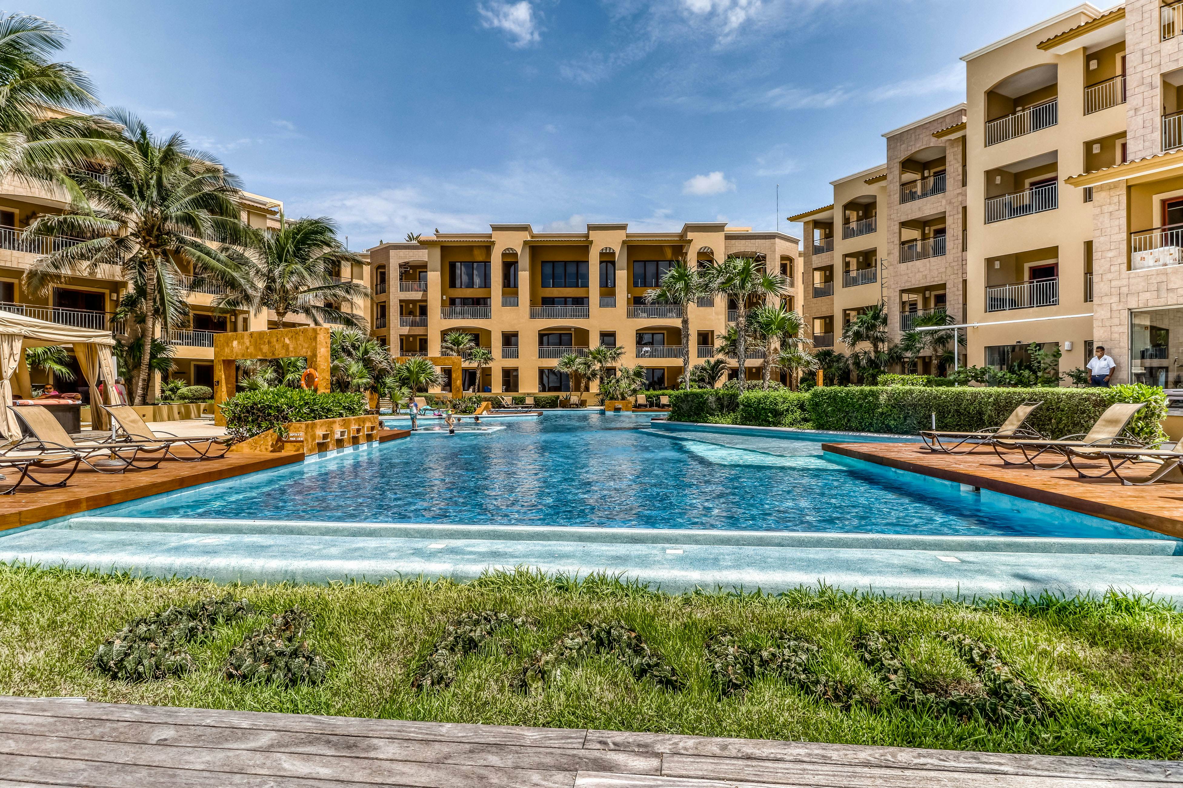 Residences El Faro, Surf 207