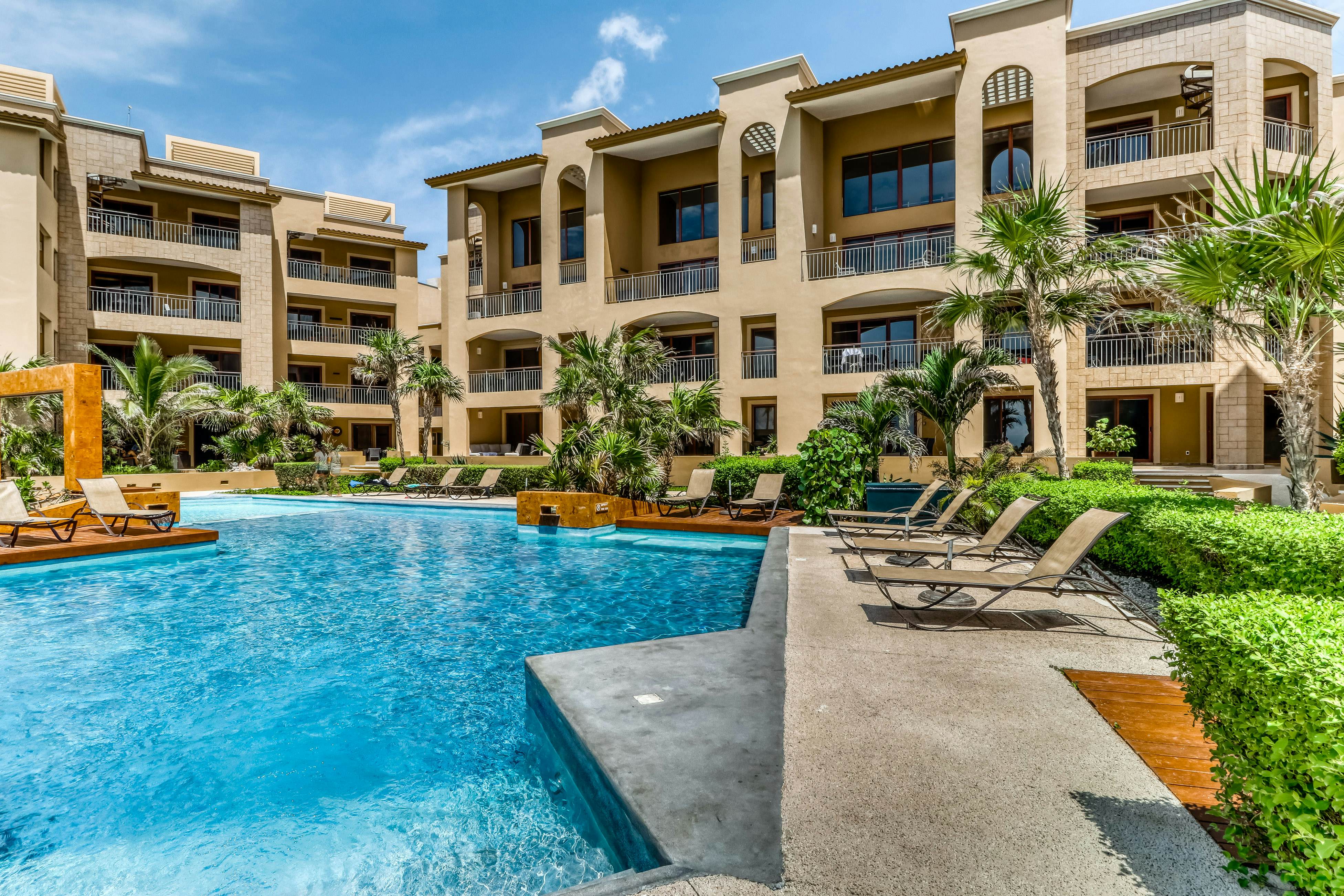 Residences El Faro, Surf 207