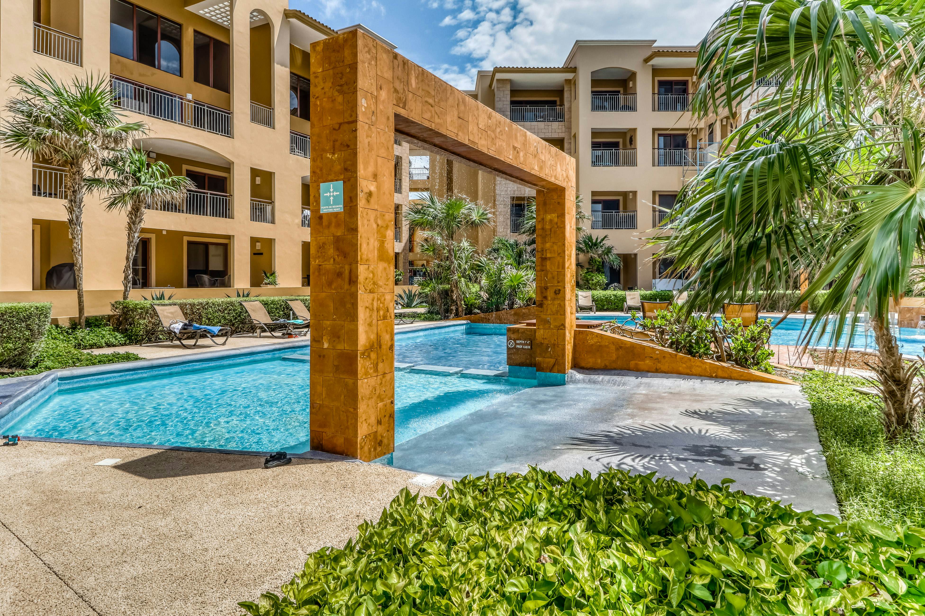 Residences El Faro, Surf 207