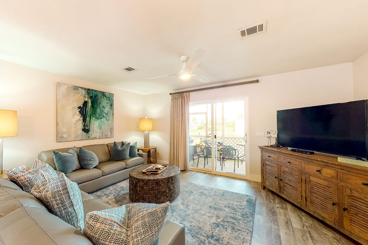 Summer Lake Townhomes 17 2 BD Miramar Beach, FL Vacation Rental Vacasa