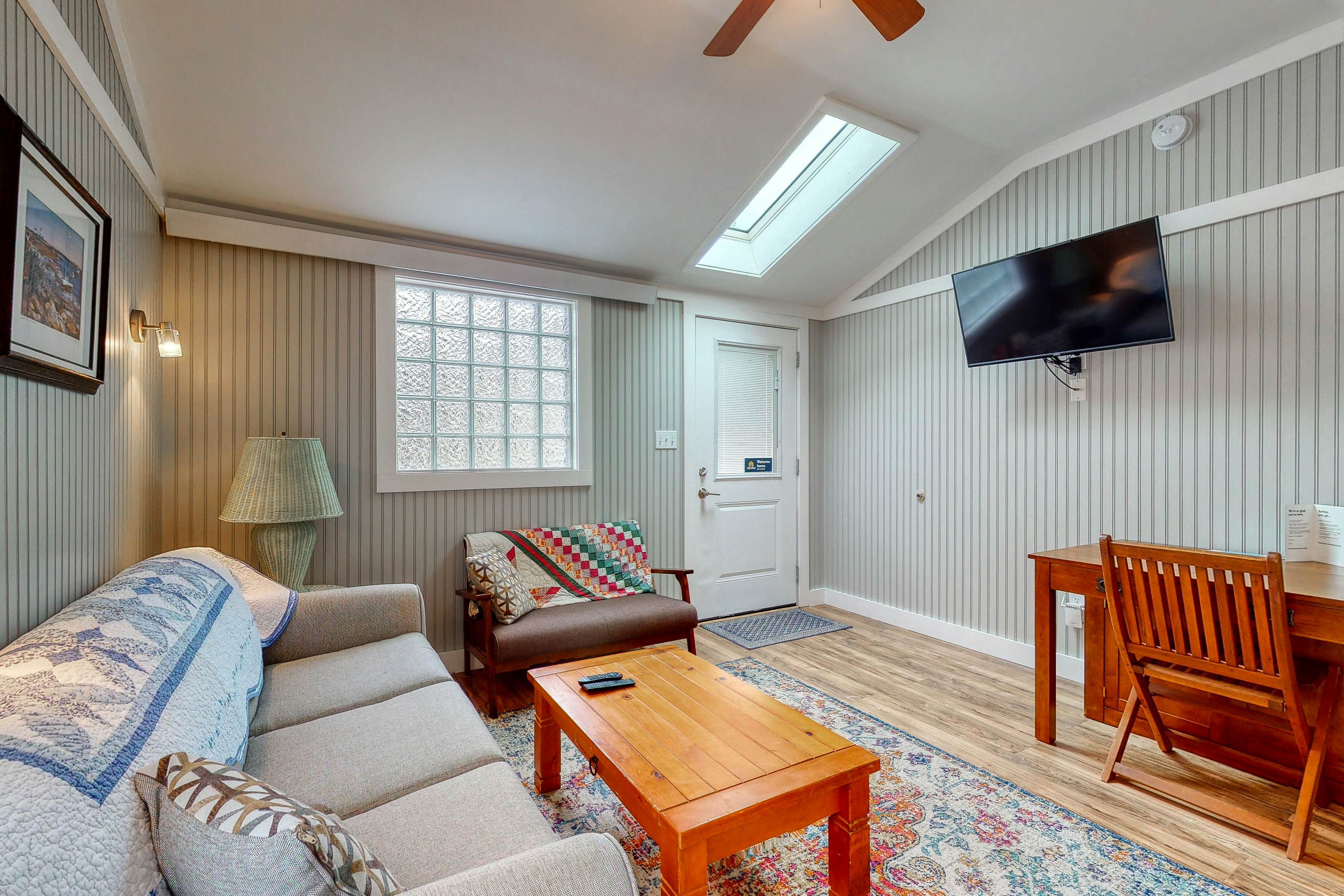 Shorelands Resort Cottage 40 1 BD Kennebunk, ME Vacation Rental Vacasa