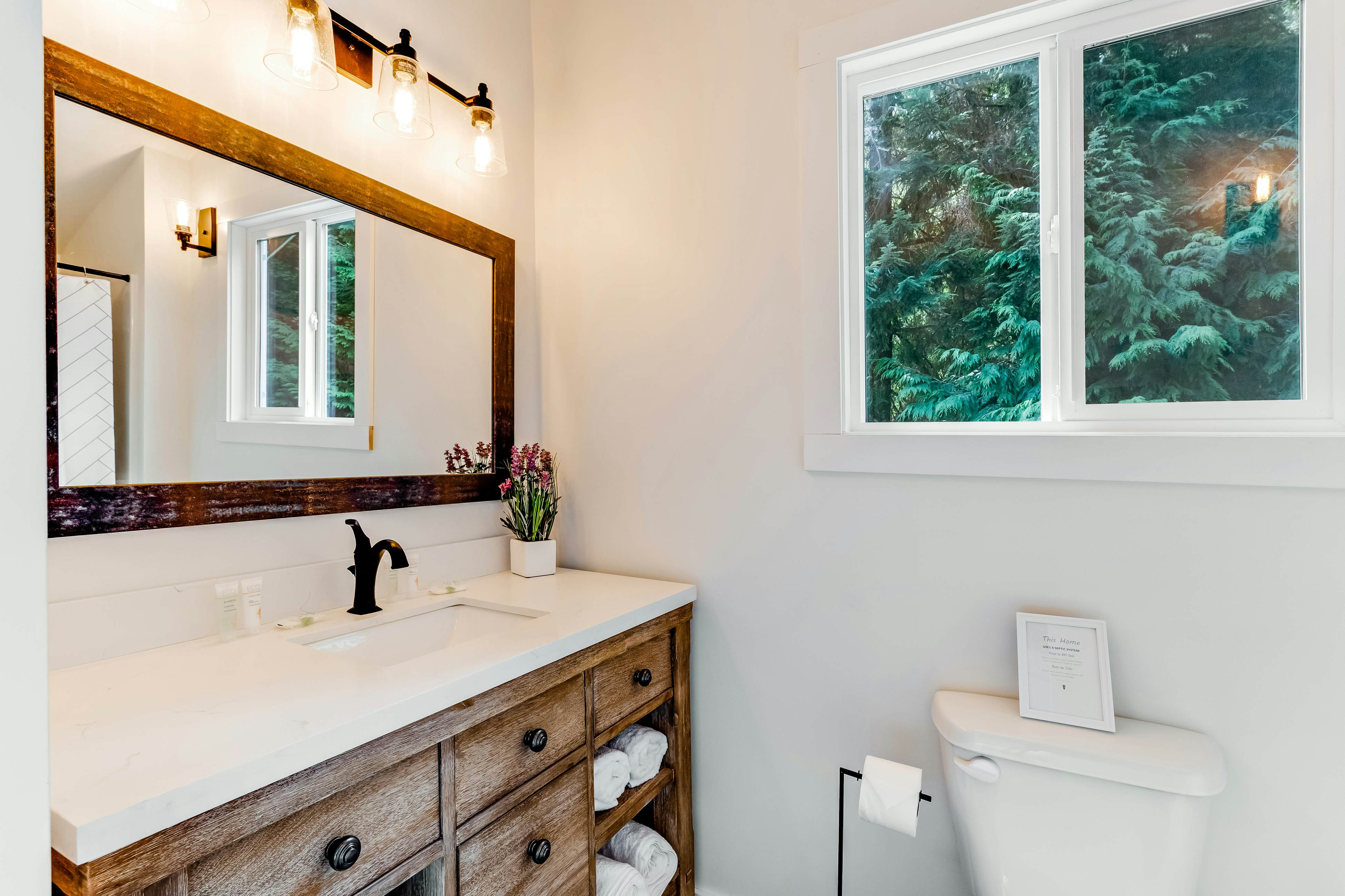 Tall Cedars Cabin By The Water