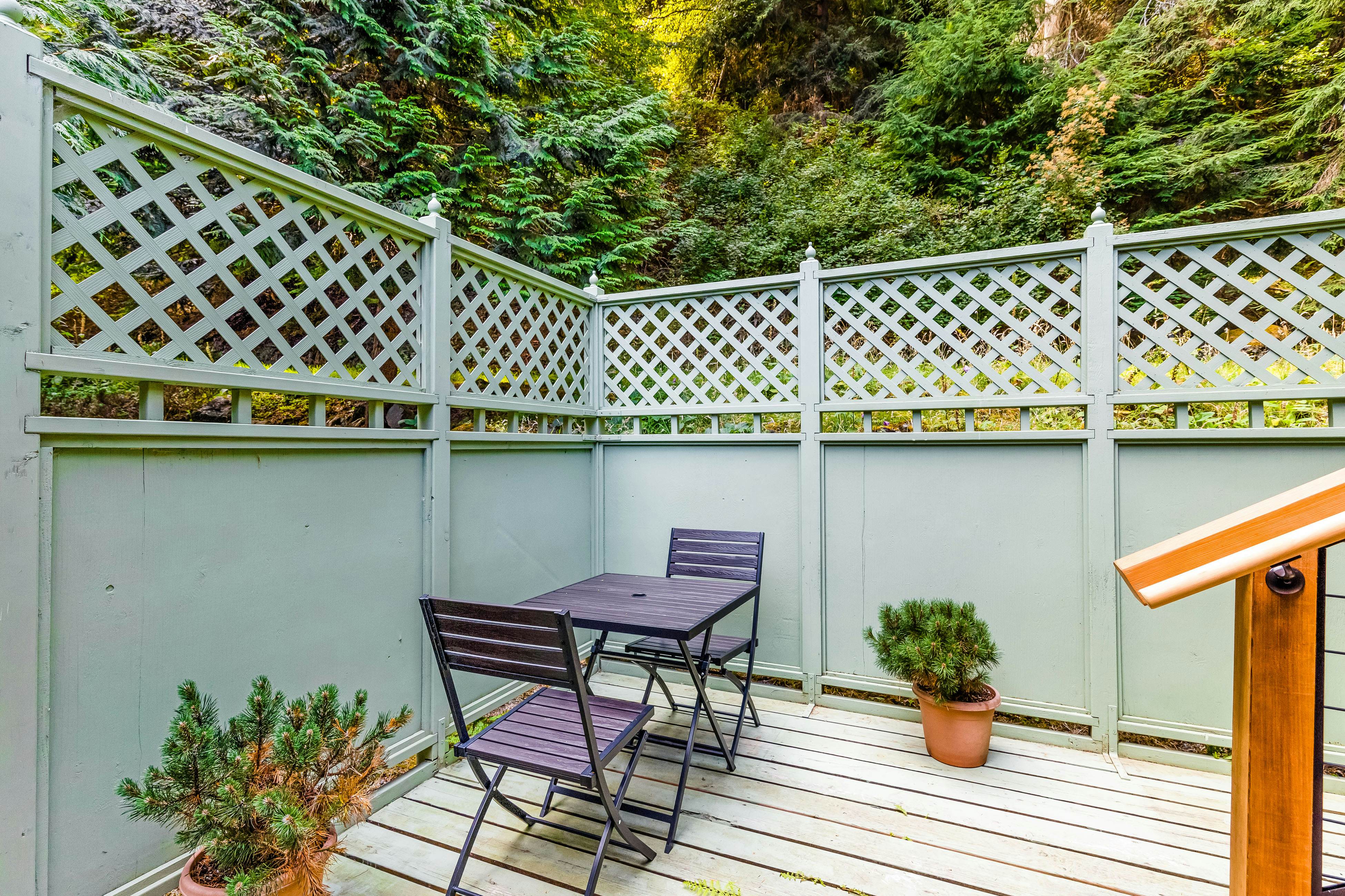 Tall Cedars Cabin By The Water