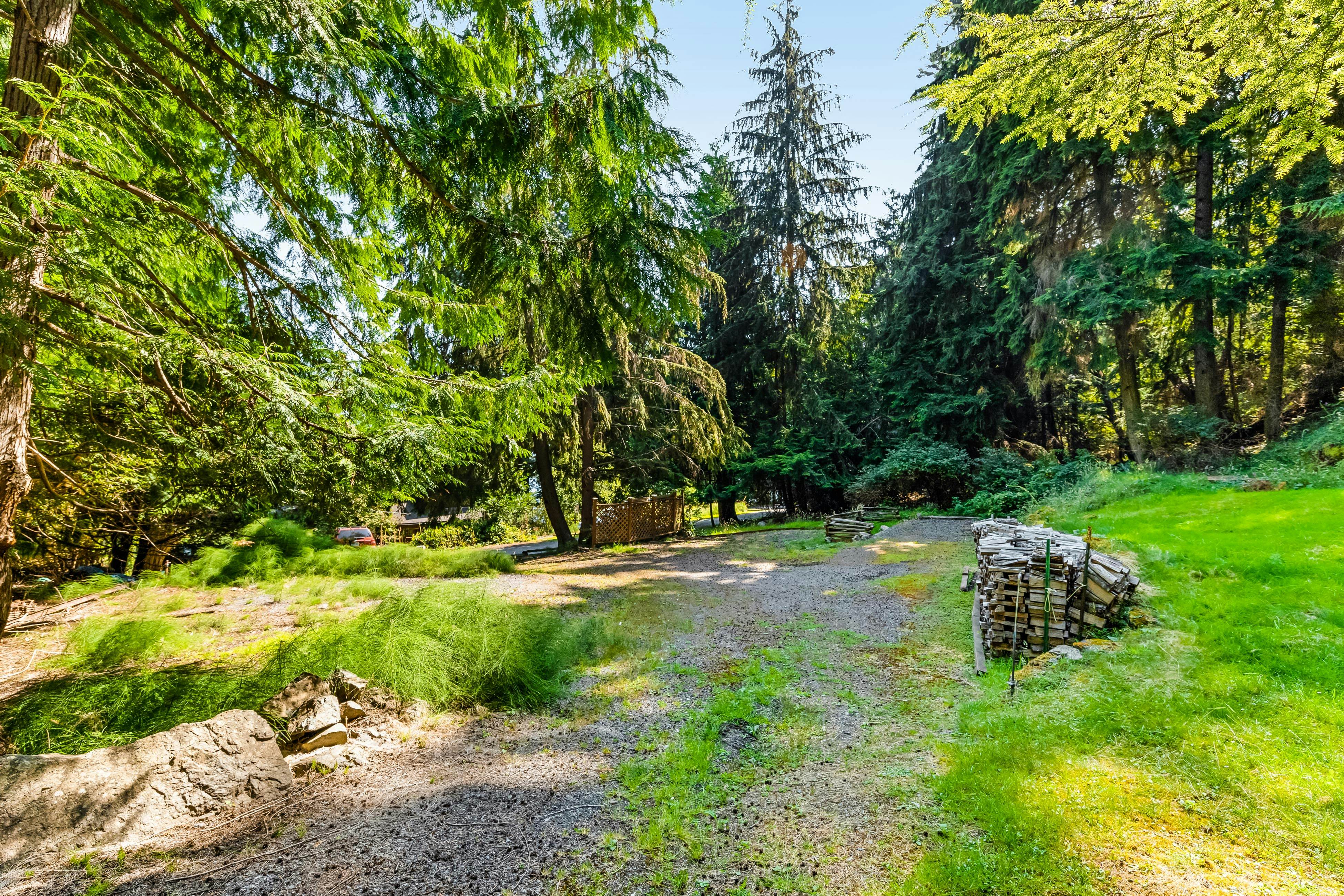 Tall Cedars Cabin By The Water