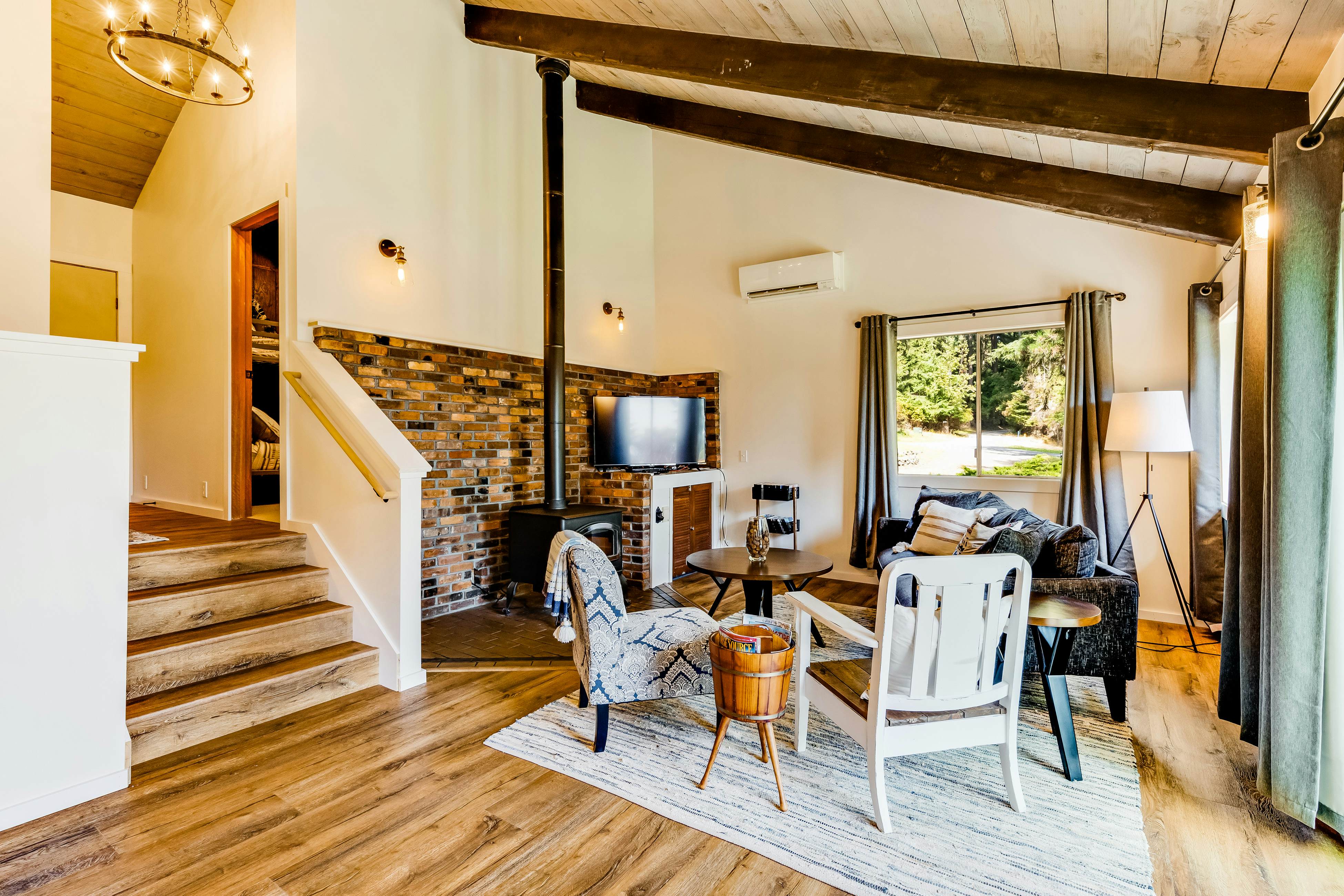 Tall Cedars Cabin By The Water